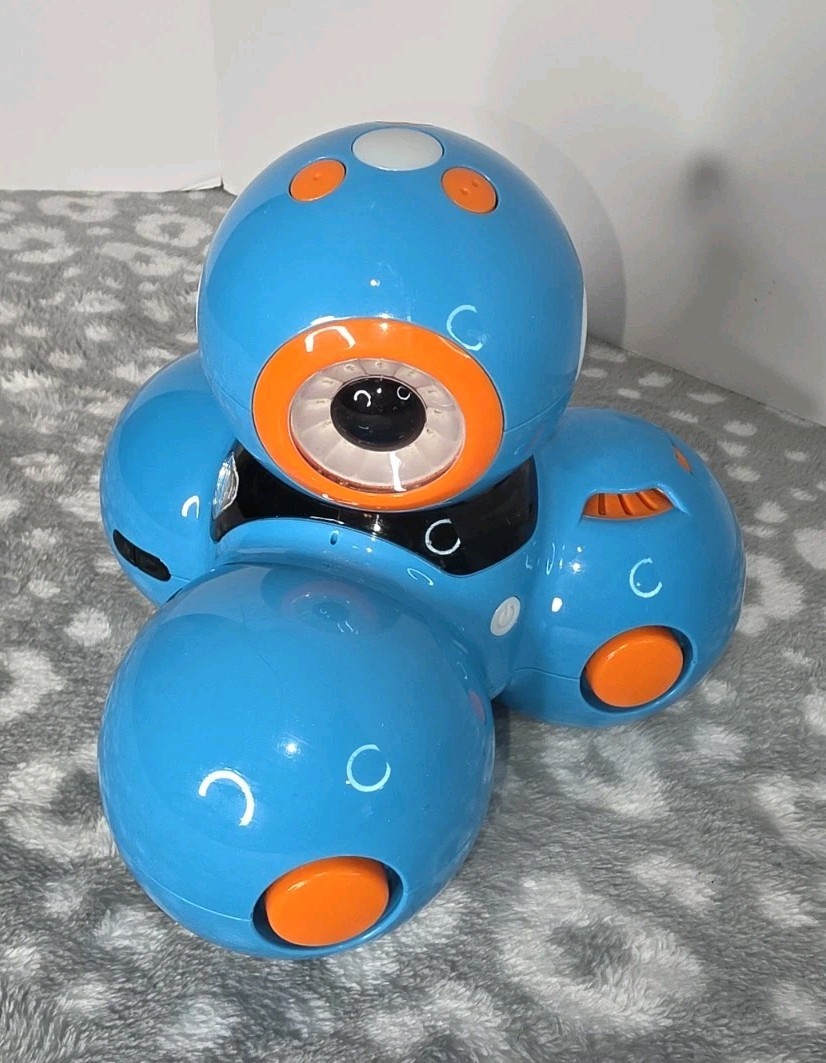 Wonder Workshop DASH DA01 Interactive Coding Robot STEM