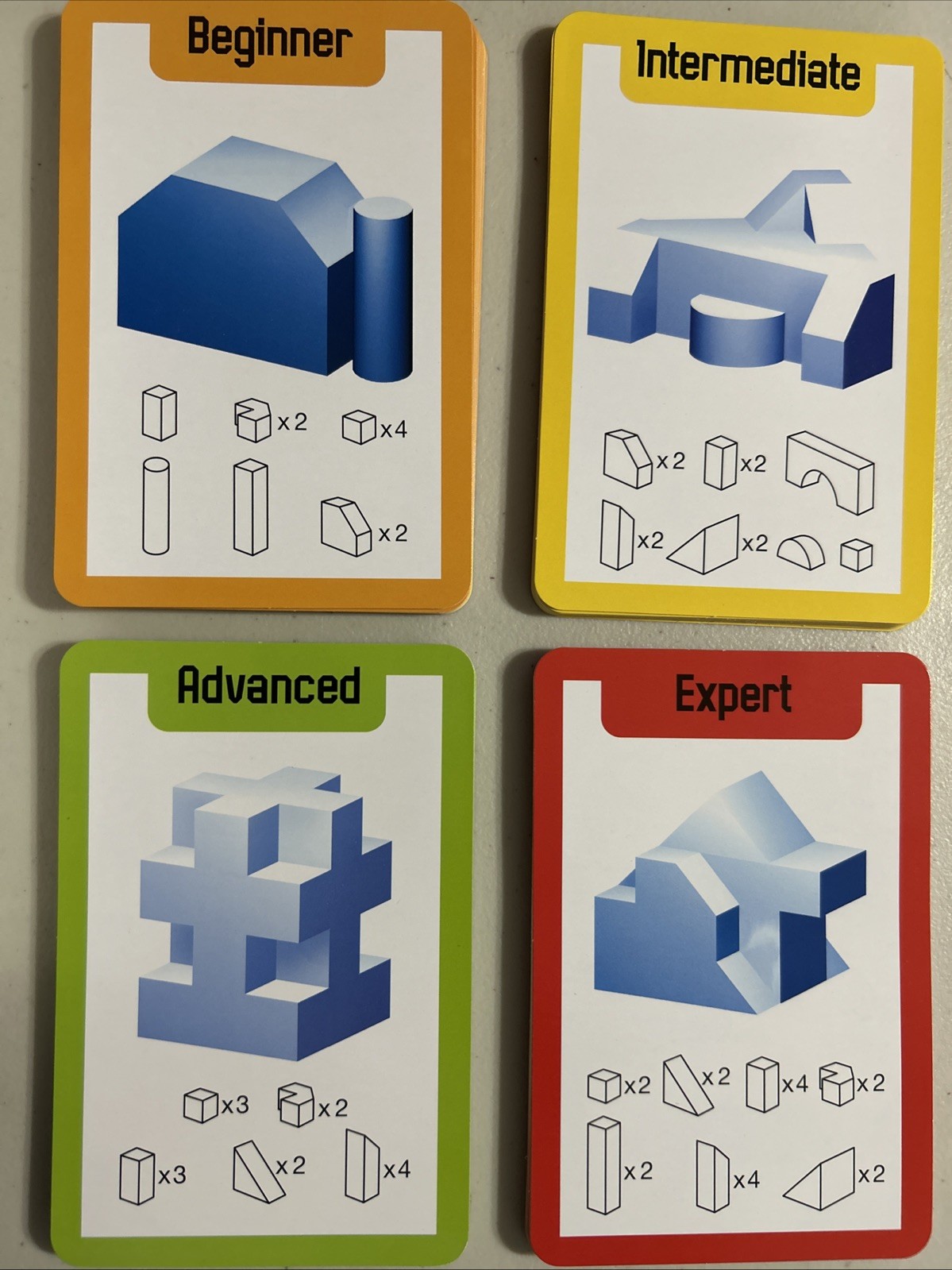 Wooden Blik Blok – Can you build what you see? By MindWare (2006)