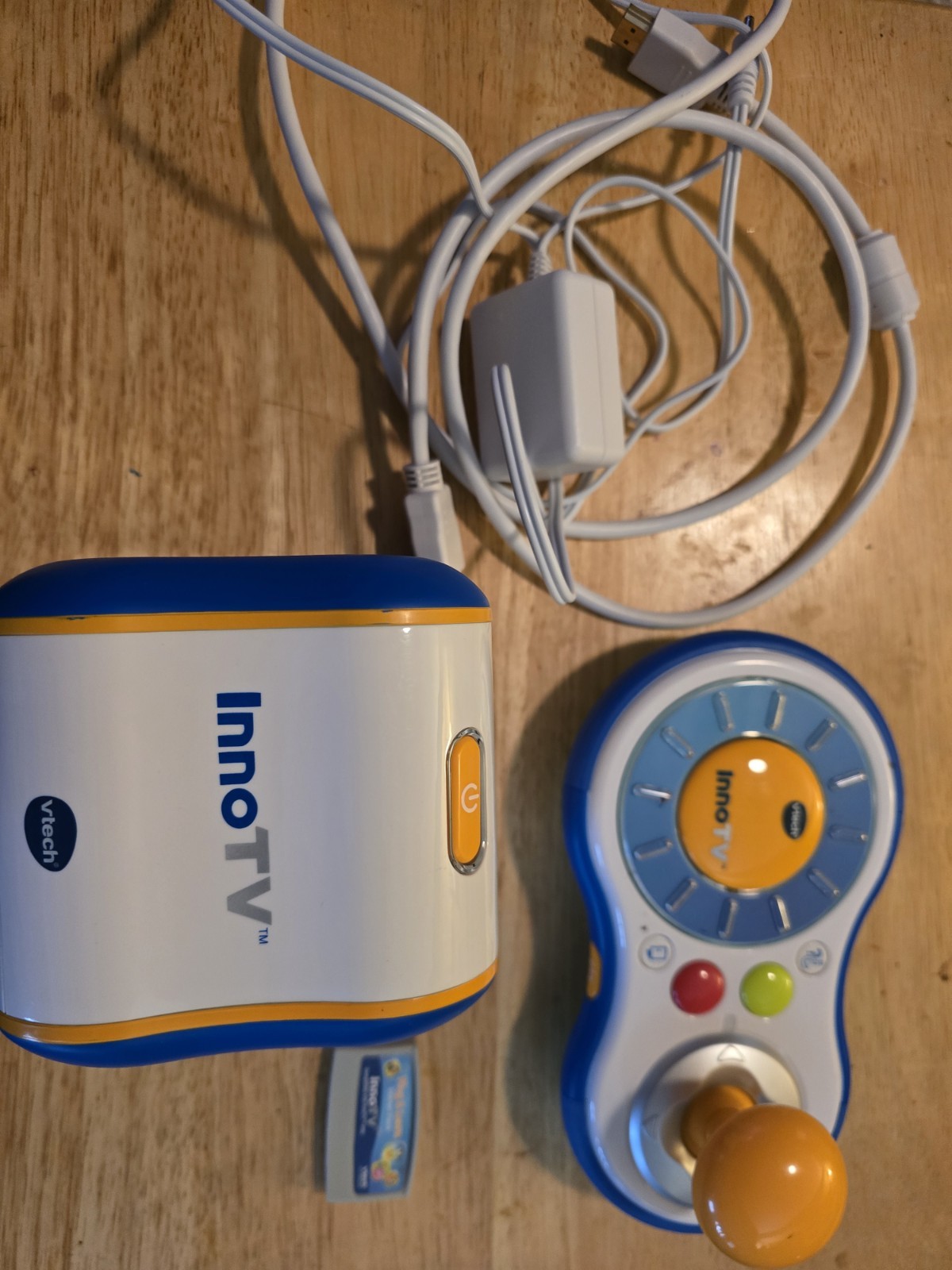 VTech InnoTV The First Educational Gaming System Controller And System Complete