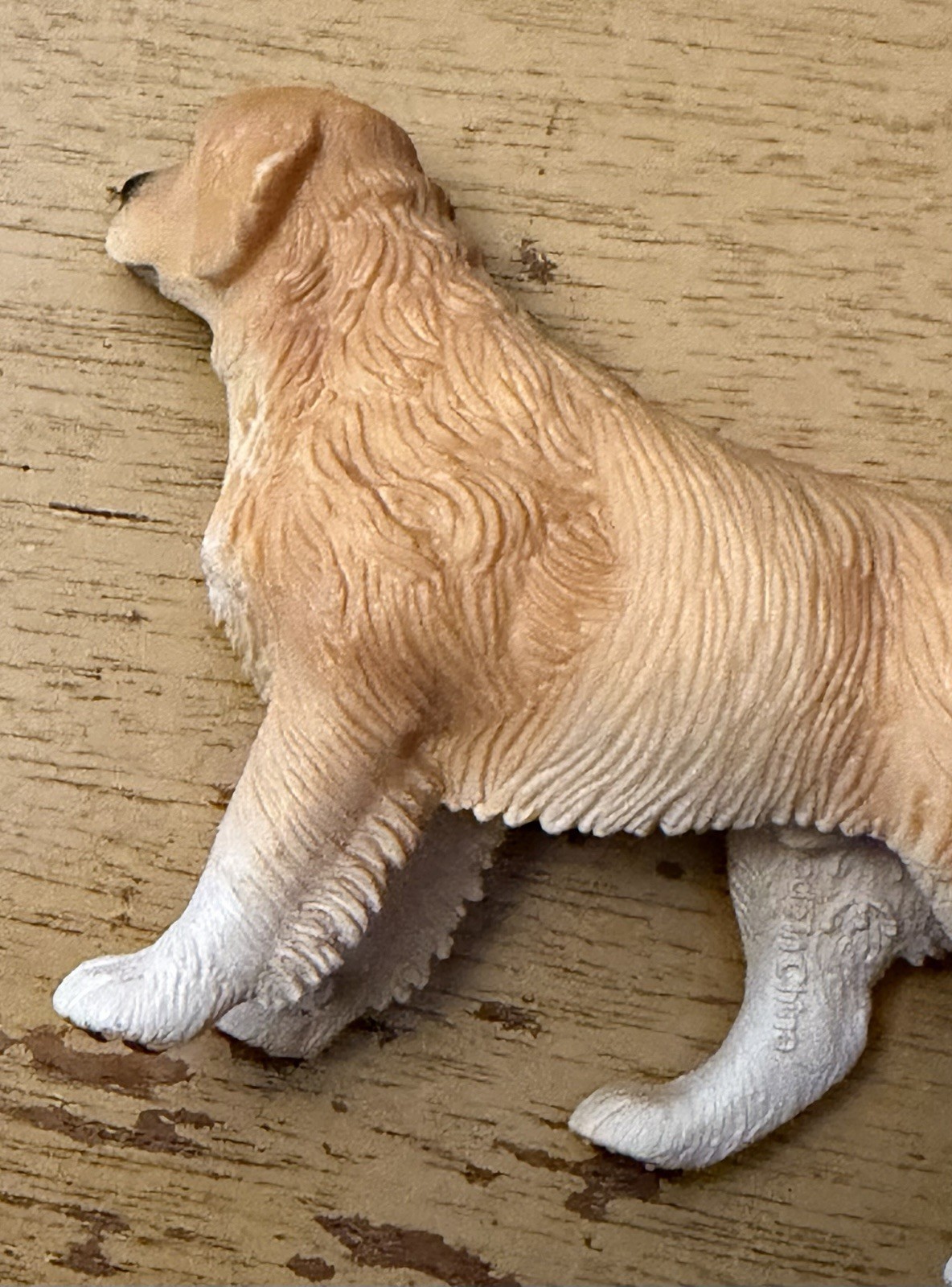 Schleich Golden Retriever Pet Dog Animal Figurine D73527 Standing