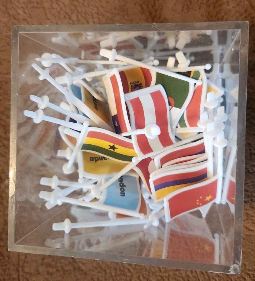 Mapology World Map Puzzle – Includes Country Flags & World capitals FREE SHIP