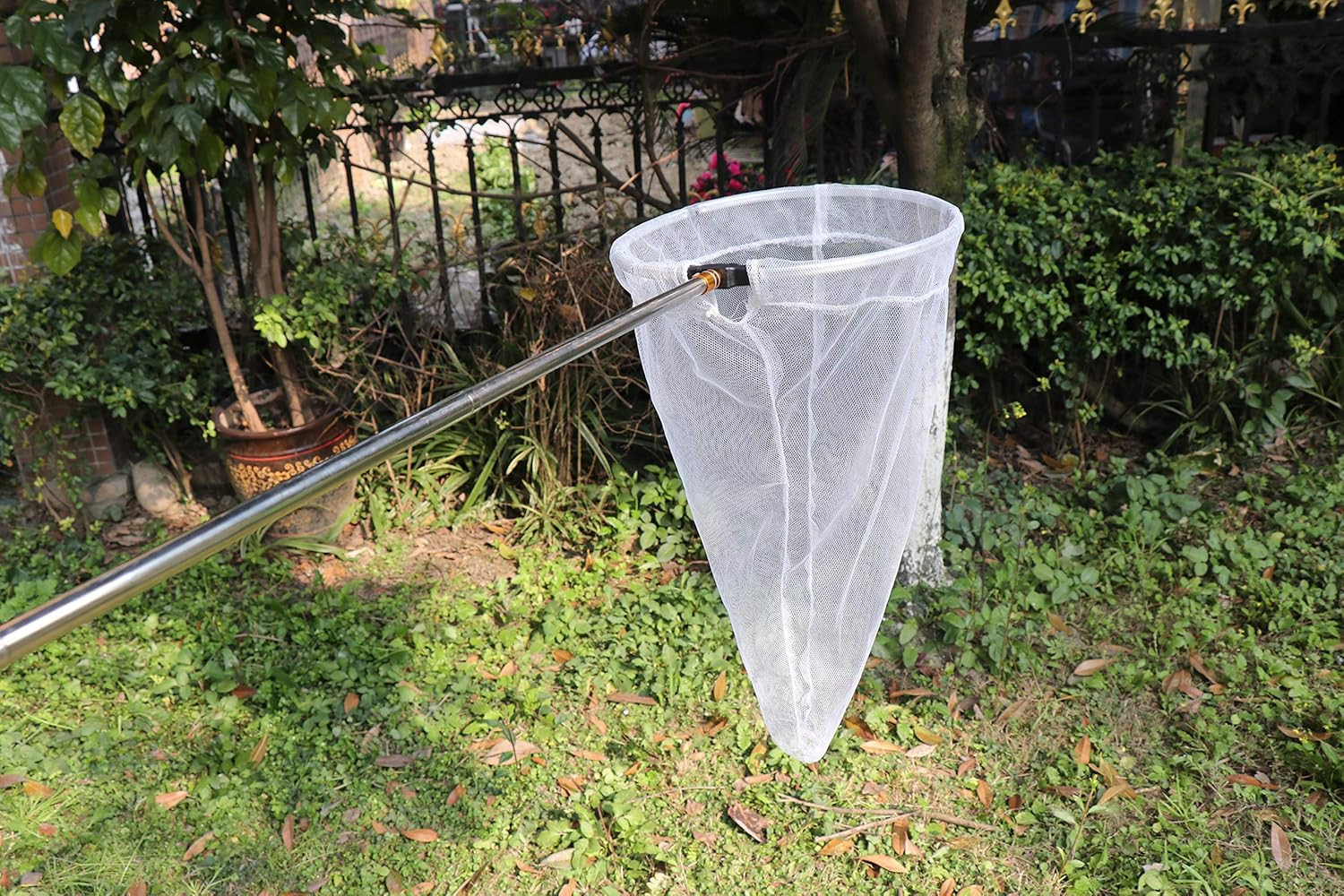 Insect and Butterfly Net with 12″ Ring, 24″ Net Depth, Handle Extends to 59 Inch