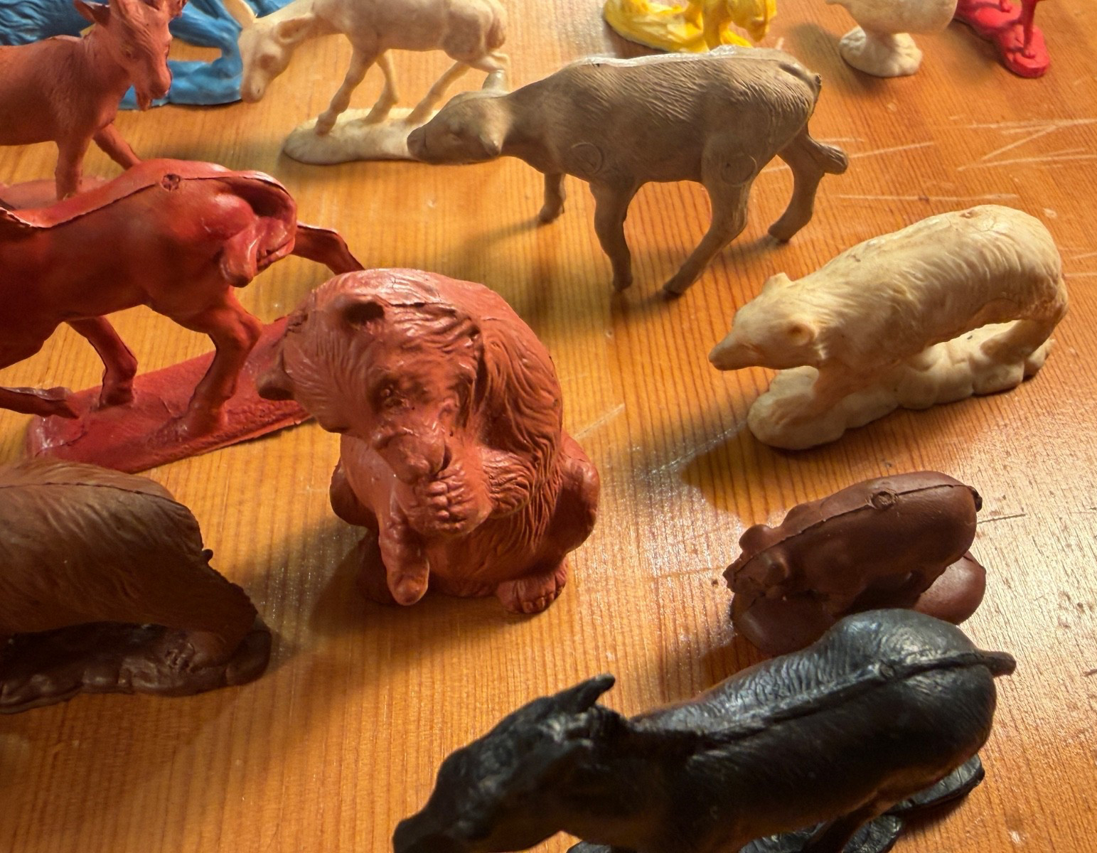 AUBURN RUBBER COMPANY ANIMAL LOT OF TWENTY NINE ANIMALS WILD FARM DOMESTIC HUGE