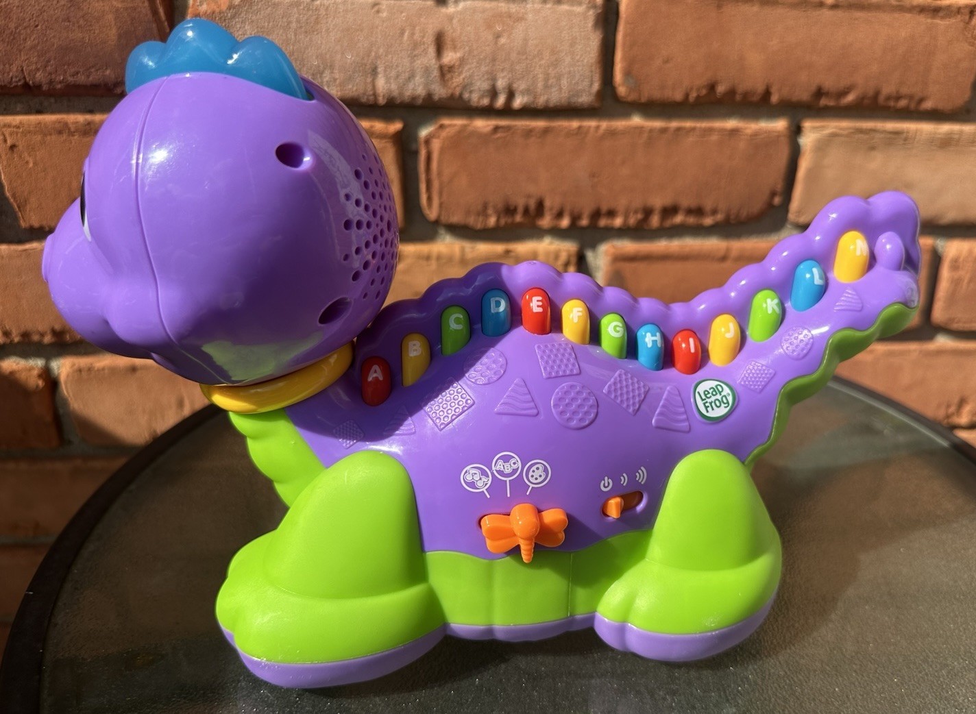 2010 Leap Frog Lettersaurus Purple Dinosaur Lights Songs Interactive Letters
