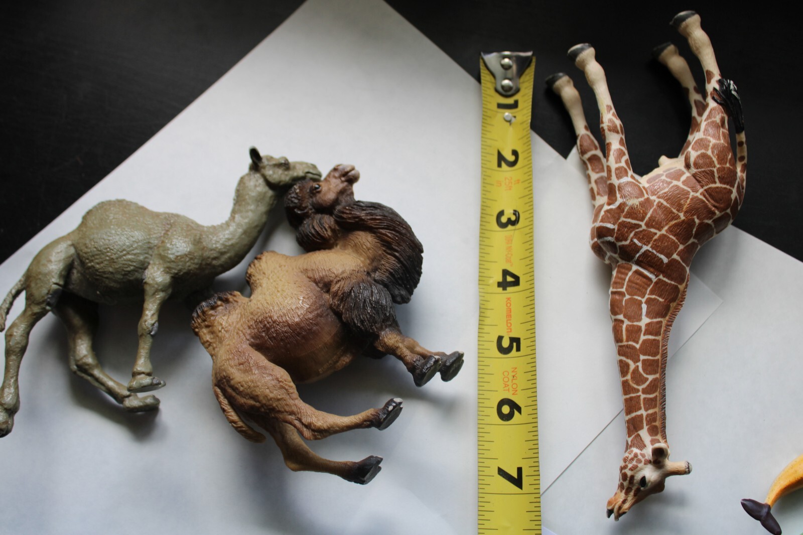 DROMEDARY Bactrain CAMEL Animal Figurine Safari Ltd. toy Figure Giraffe
