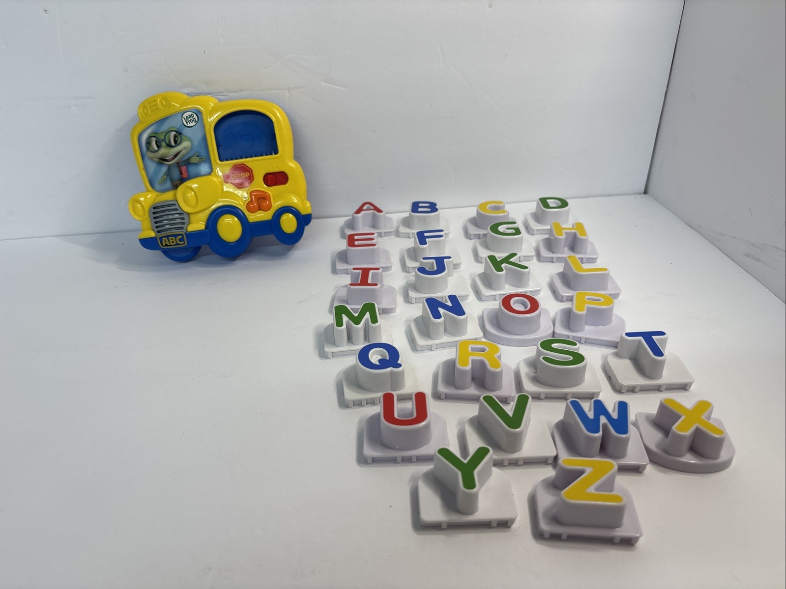 Leap Frog School Bus Fridge Phonics Alphabet Letters Magnetic COMPLETE Tested