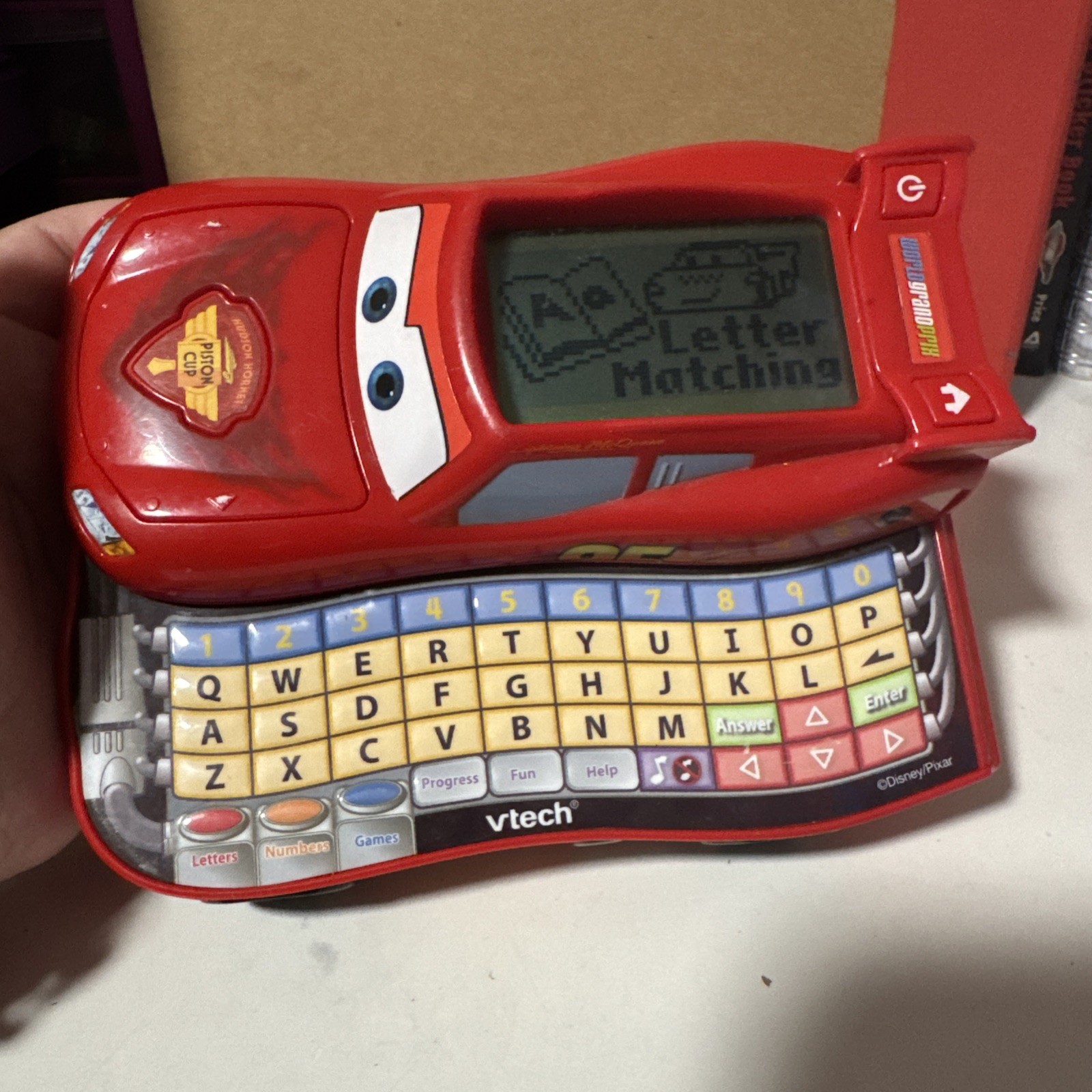 VTech Disney Pixar Cars 2 Lightning McQueen Learn & Go Handheld Console WORKS!