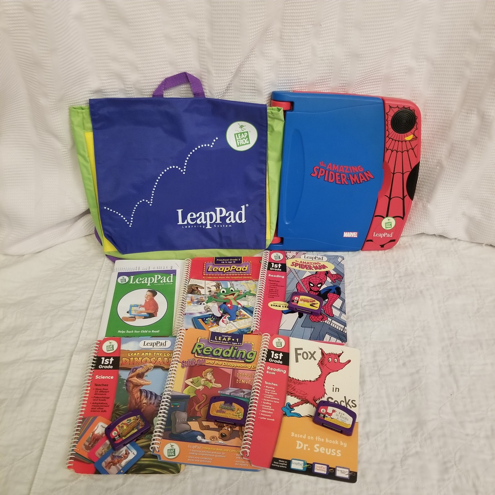 LeapFrog Amazing Spider-Man LeapPad w/5 Books & 4 Cartridges plus Backpack