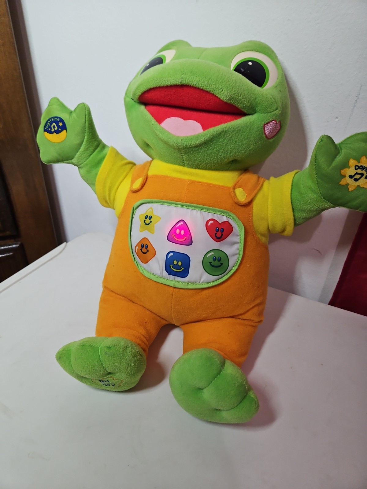 LeapFrog Hug & Learn Baby Tad Interactive Plush 2001 Tested Talks Sings Works