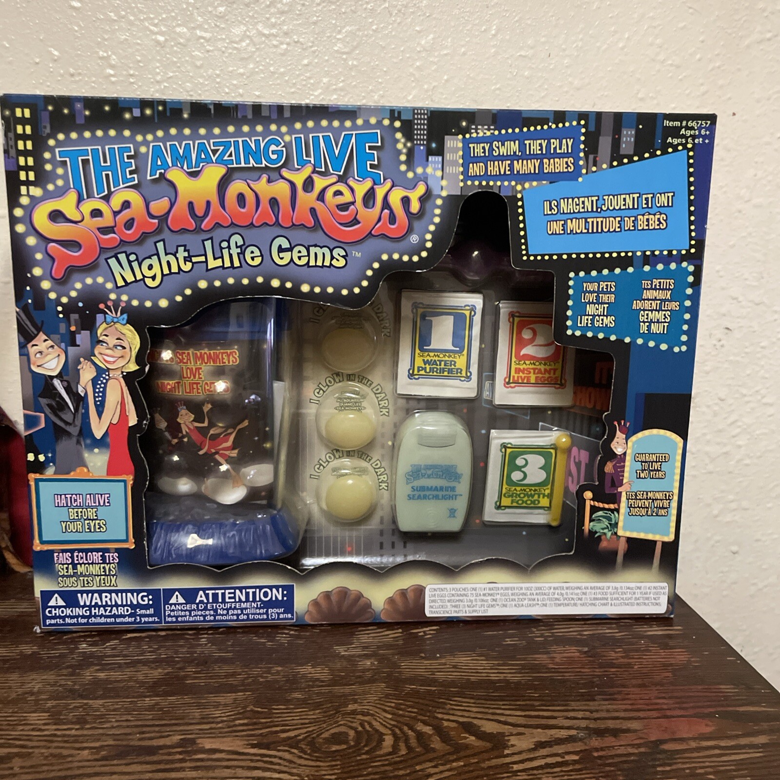 NEW The Amazing Live Sea-Monkeys Night-Life Gems 2012 Glow In The Dark sealed