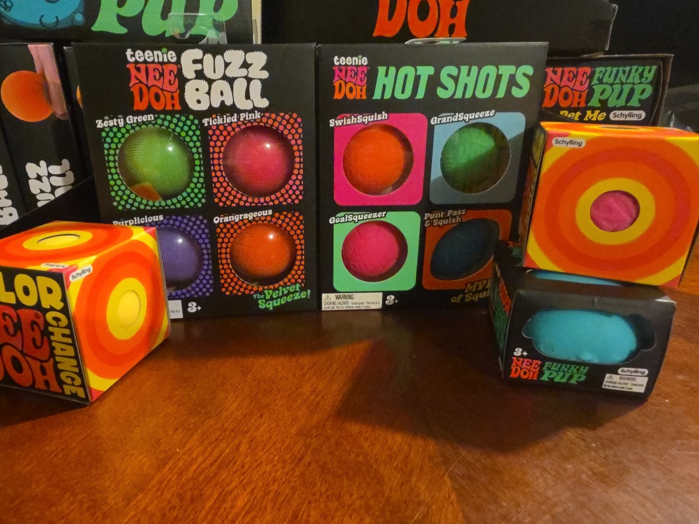 NeeDoh Hot Shots Teenie Fuzz Ball Pup 2 Color Change Color Change Cube Lot 5