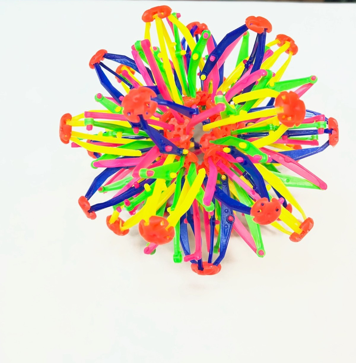 Hoberma Transformer mini Expanding Sphere Neon Colors Set of 4 New without Box