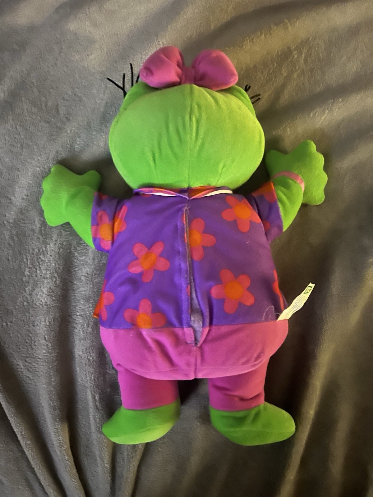 Leap Frog LOVABLE LILY Musical Talking & Singing Educational Plush Doll