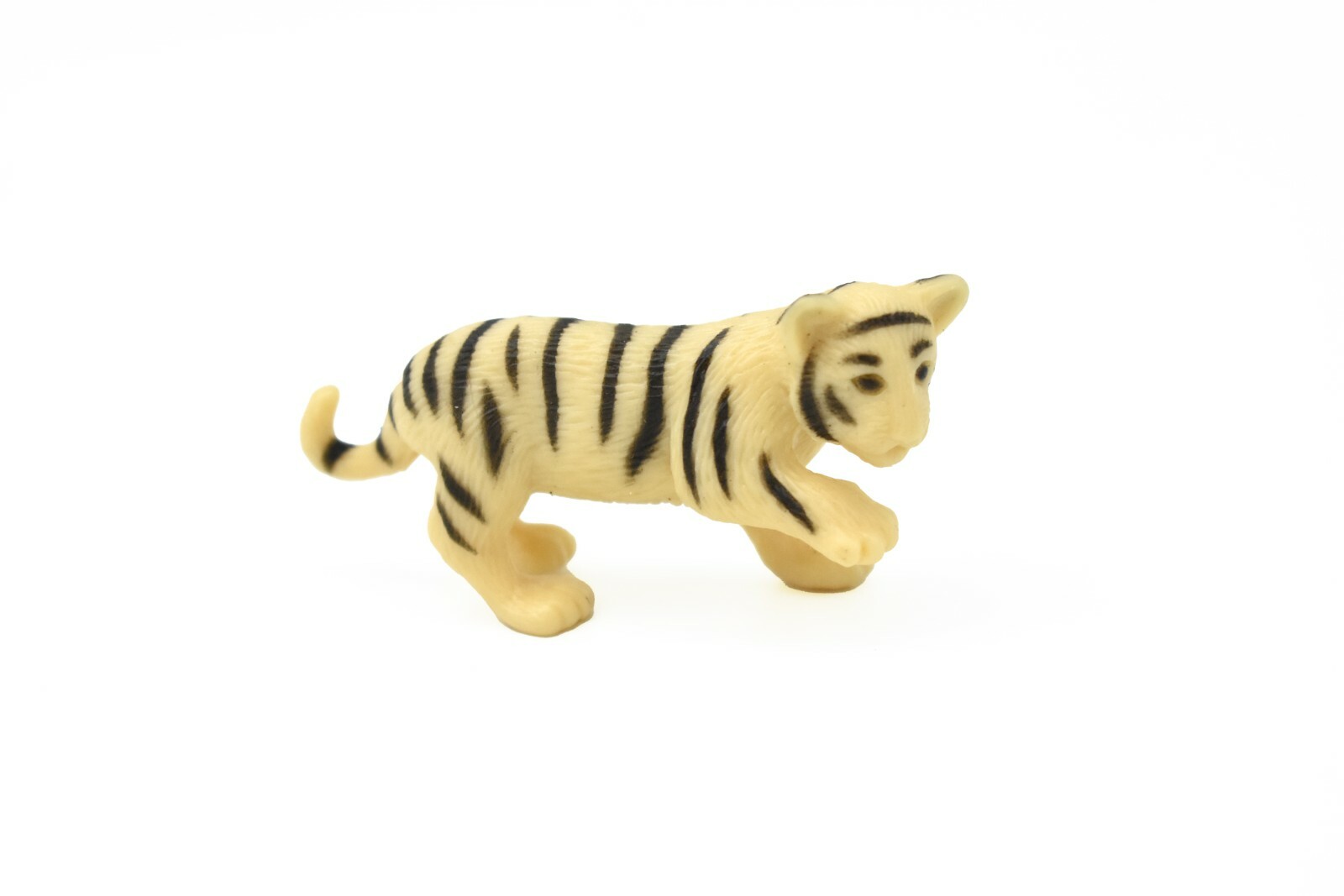 Tiger Cub, White, ~ Plastic Replica 2 1/2″ ~ F241-B206