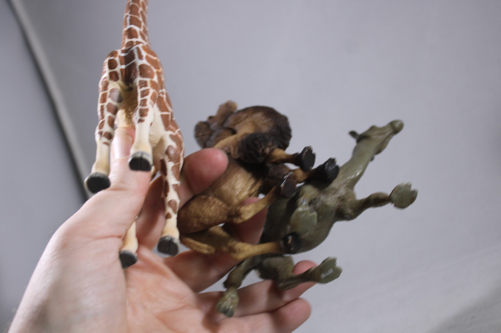 DROMEDARY Bactrain CAMEL Animal Figurine Safari Ltd. toy Figure Giraffe