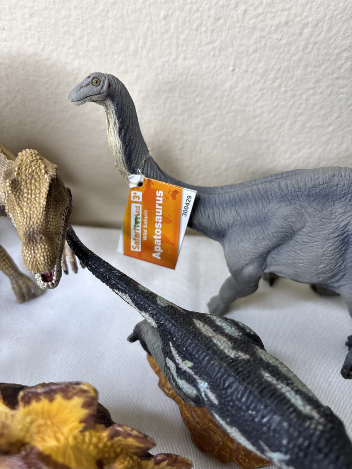 Lot of 88 Safari Ltd Schleich Dinosaur Forest Jungle Wildlife Collectible Models