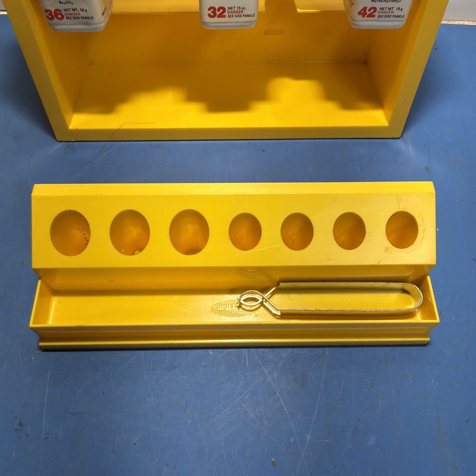 Vintage Chemistry 400+ Science Kit Set with Manual & Accessories