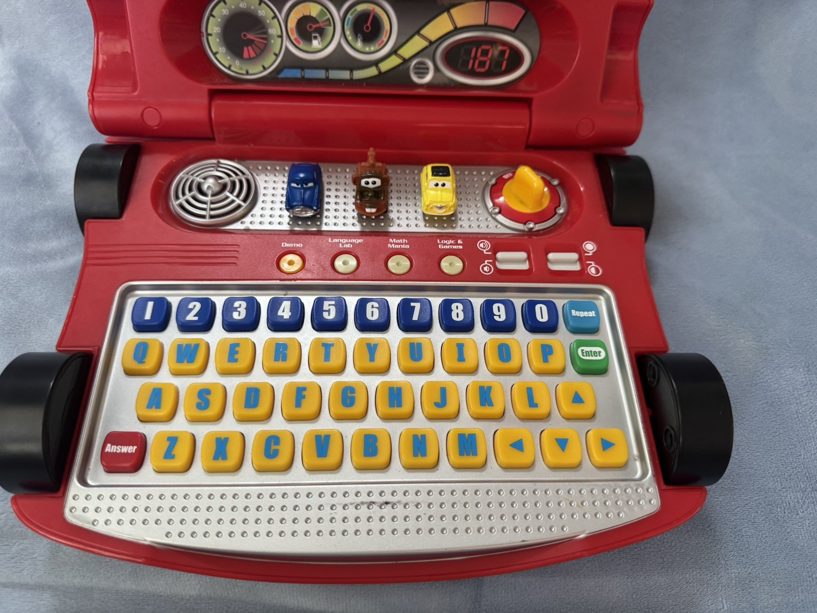 Disney Pixar Cars 2 Lightning McQueen VTech Learning Laptop W/ Mouse Works