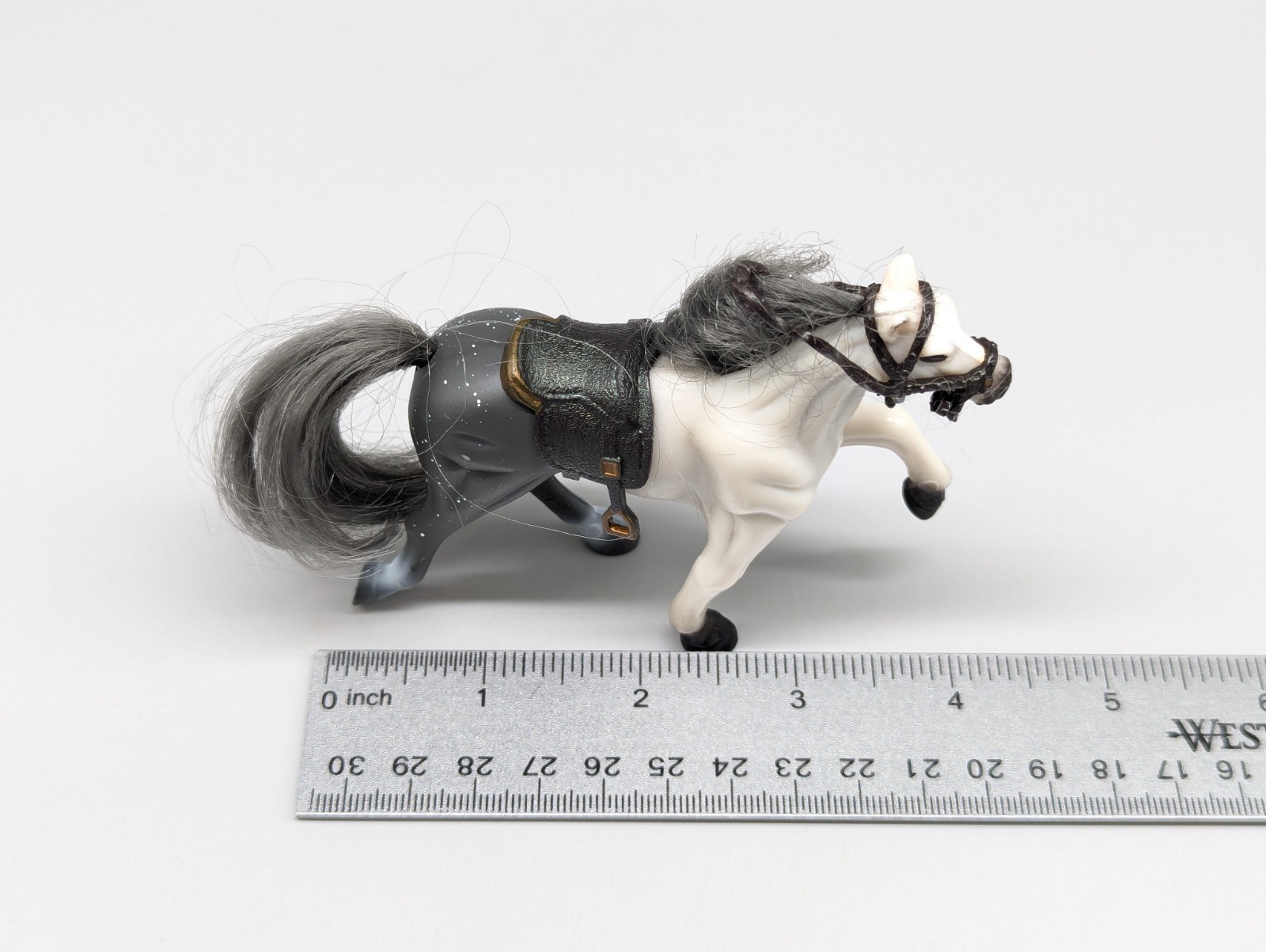 Vintage Kid Core Gray White Horse and Saddle Haybale 4″ Kids Toy Pretend Play