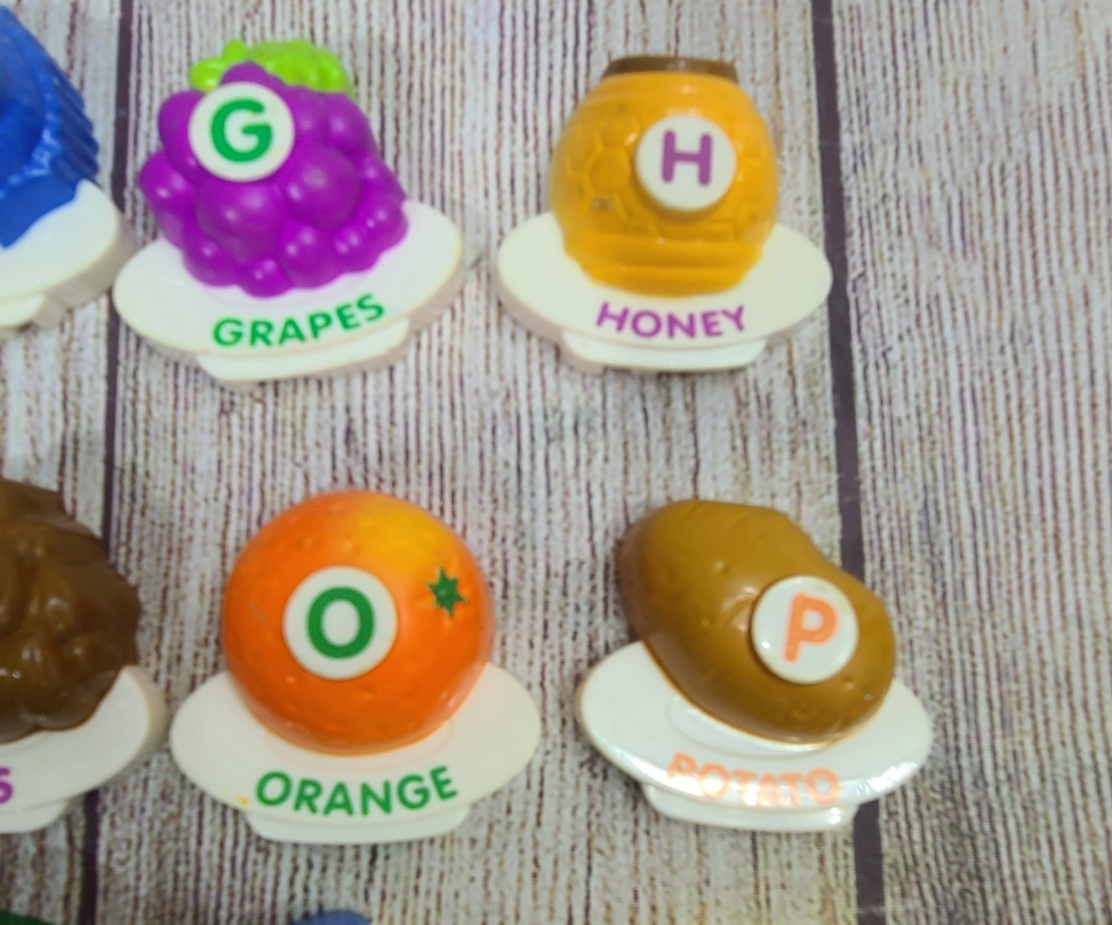 VTech ABC Food Fun Fridge Magnets Complete Replacement Set of 26 Phonics