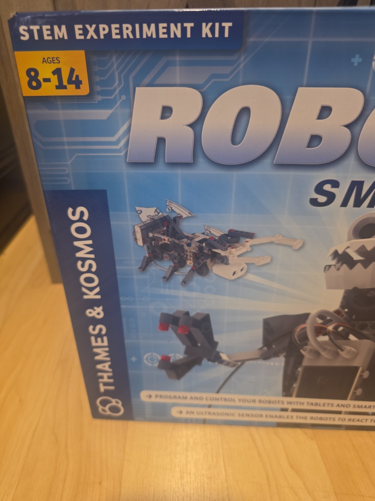 Thames & Kosmos Robotics Smart Machines STEM Kit builds 8 Robots for Kids 8+