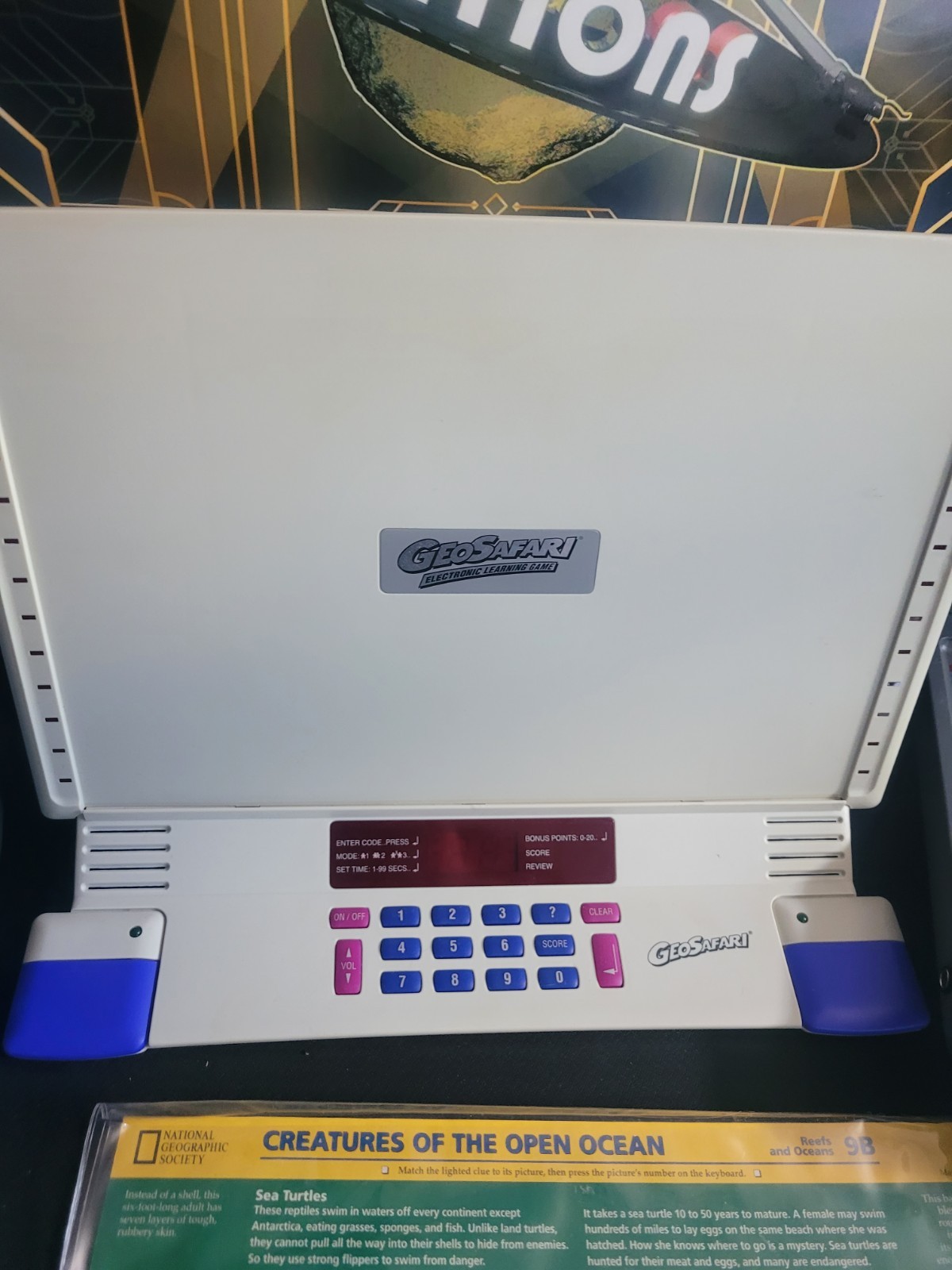 Vintage GeoSafari Electronic Learning Game EI 8865 w Bag 4 Complete Card Sets !!