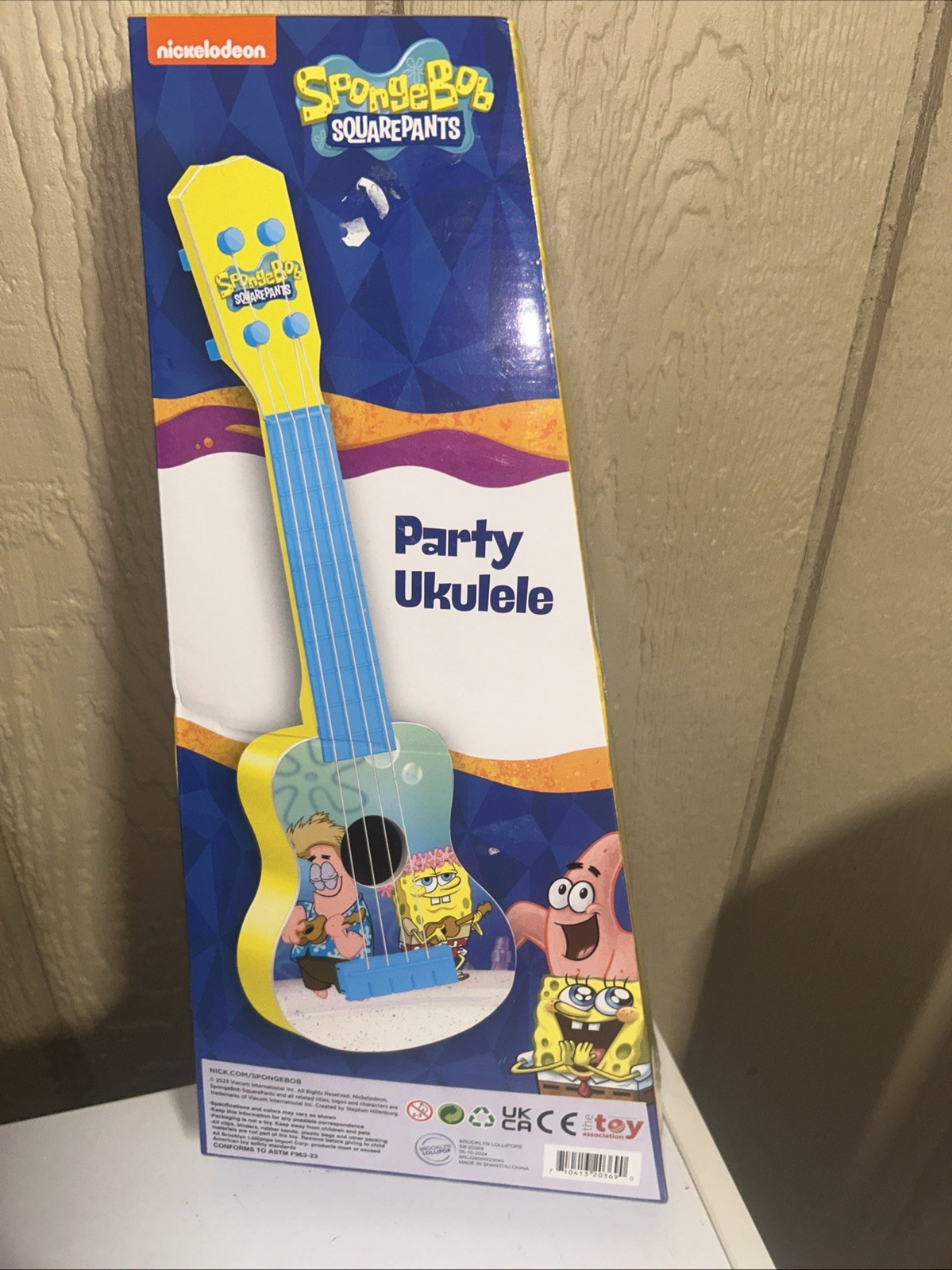 SpongeBob SquarePants Party Ukulele 16″ Musical Instrument NEW