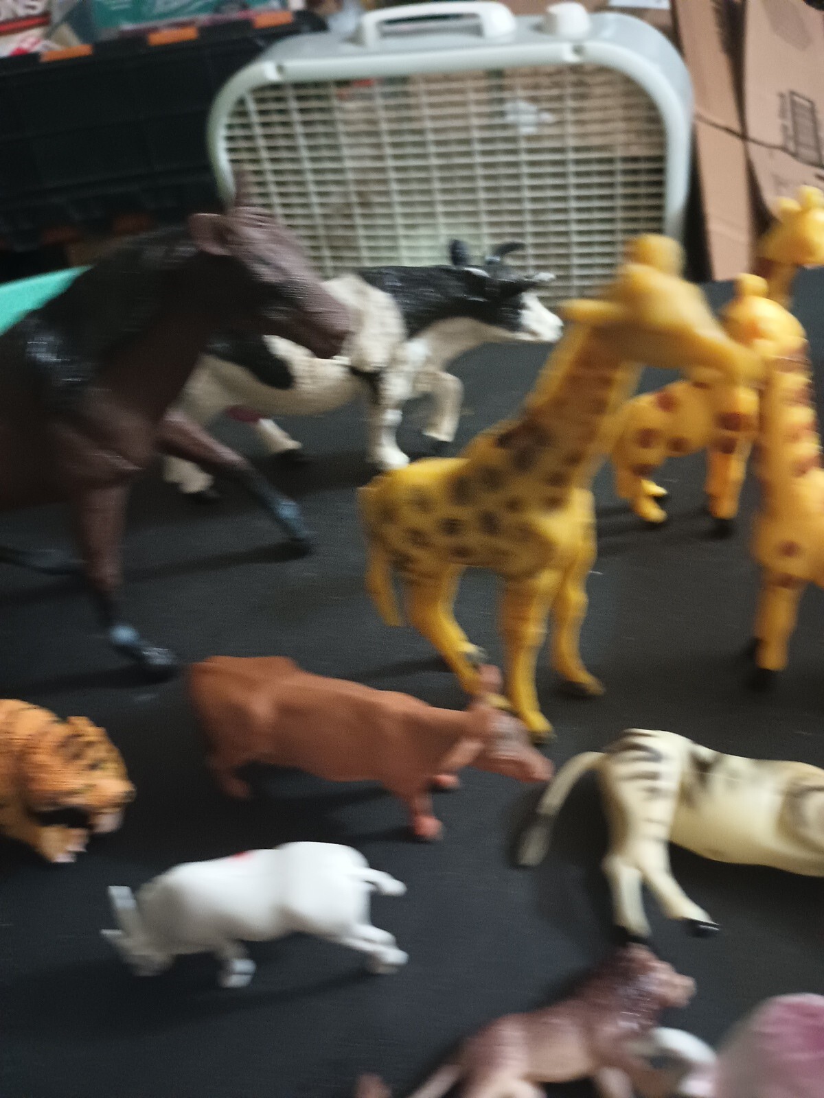Miniature Vintage Plastic toy Lion’s Tiger Cows Horses Hipposarge Lot Mixed