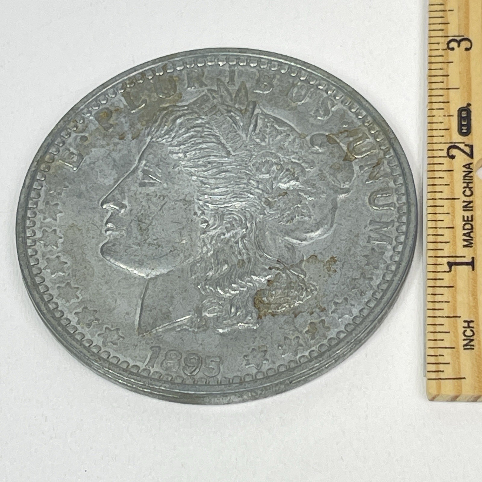 E Pluribus Unum Oversized Coin Decorative Piece USA Novelty Dollar Toy