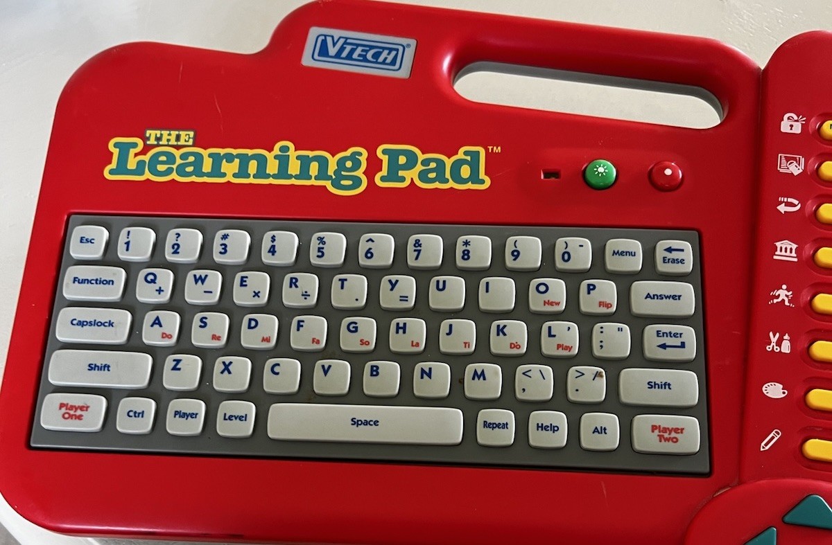 VTech The Learning Pad Toy 1990’s VTG RARE Electronic Plug And Play 2 Cassettes