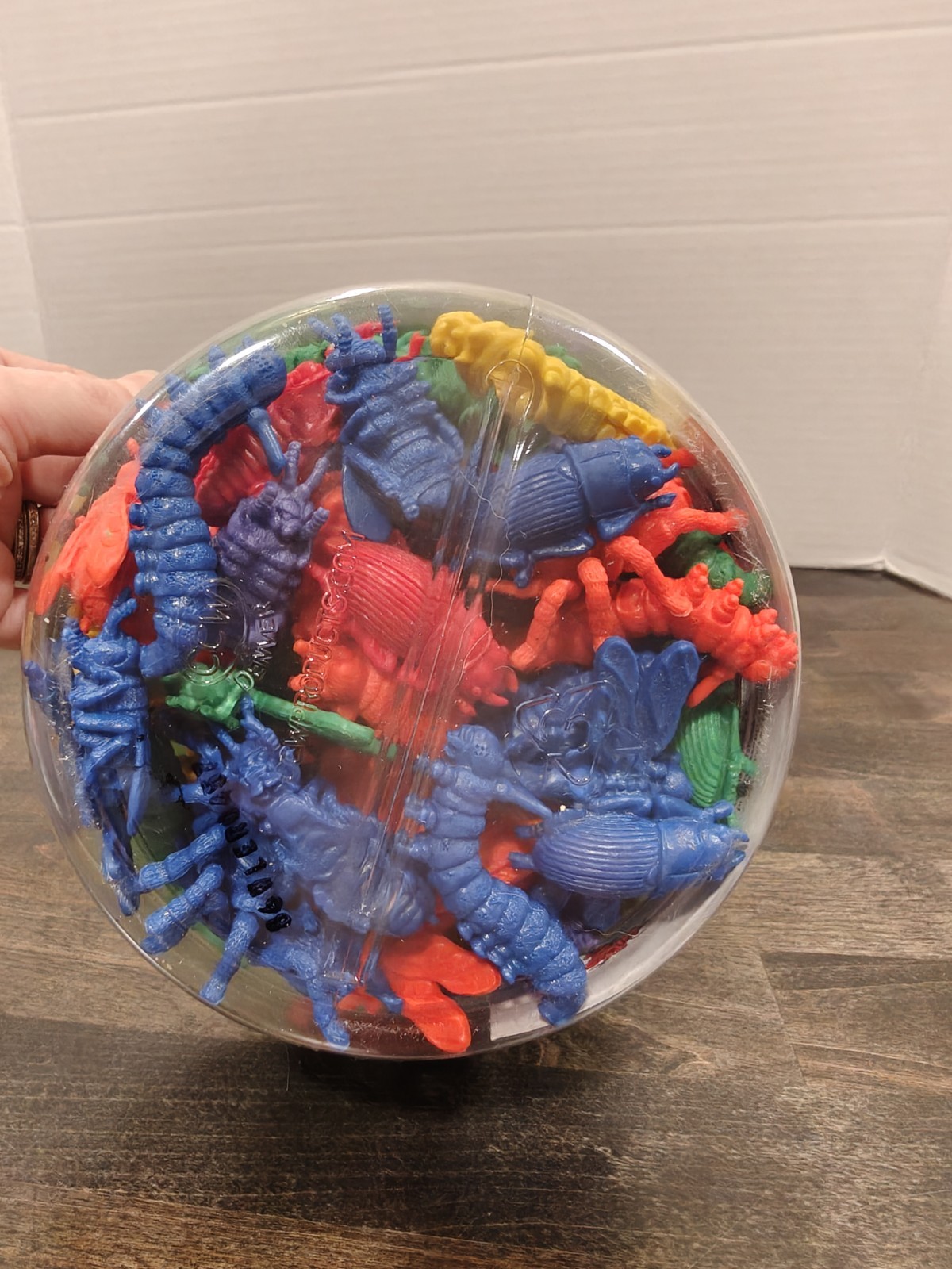 ELEMENTARY PRE-K COUNTERS BACKYARD BUGS EDUCATIONAL SORT COUNT, 69 Total