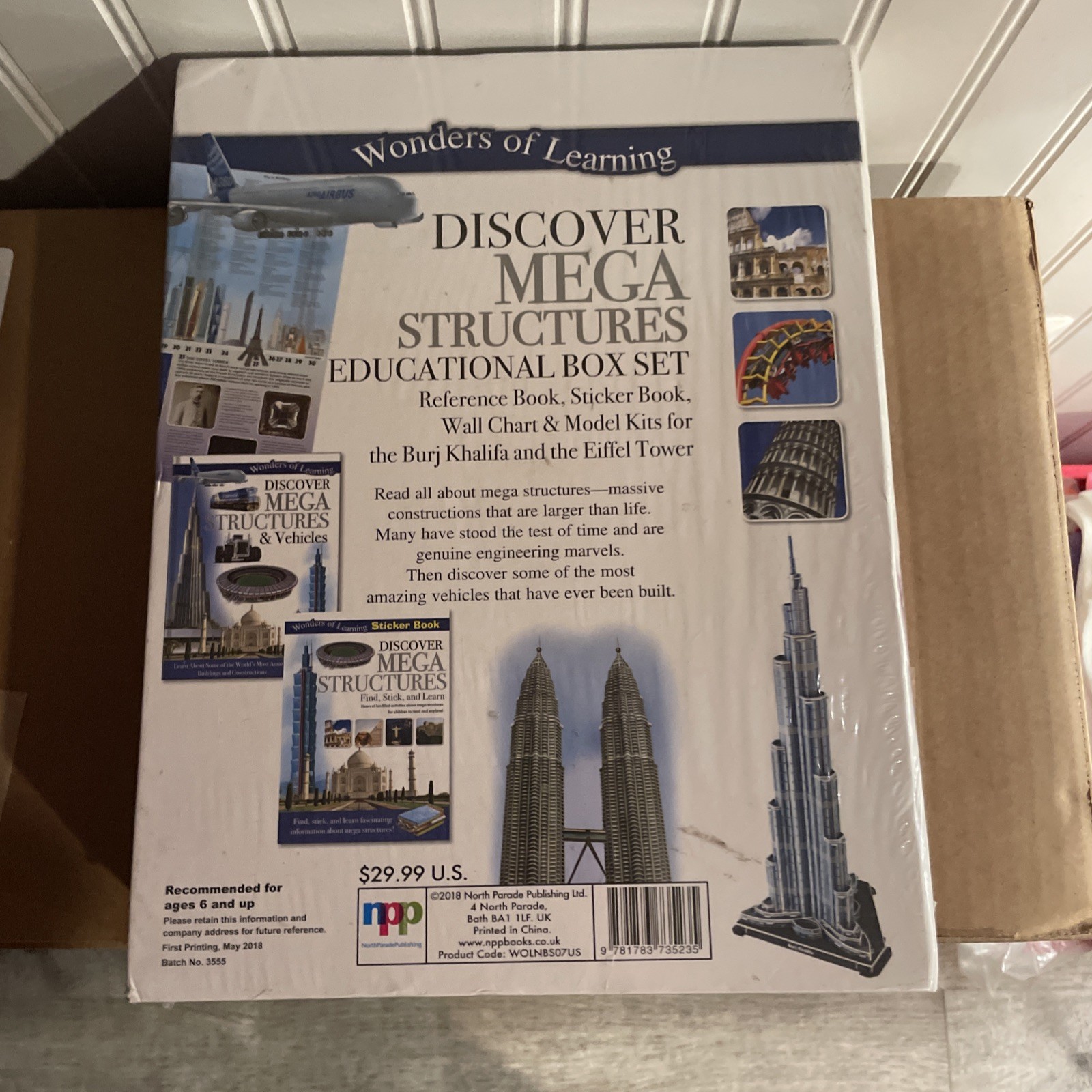 NEW WONDERS OF LEARNING Discover Mega Structures Education Set Model Kit Book