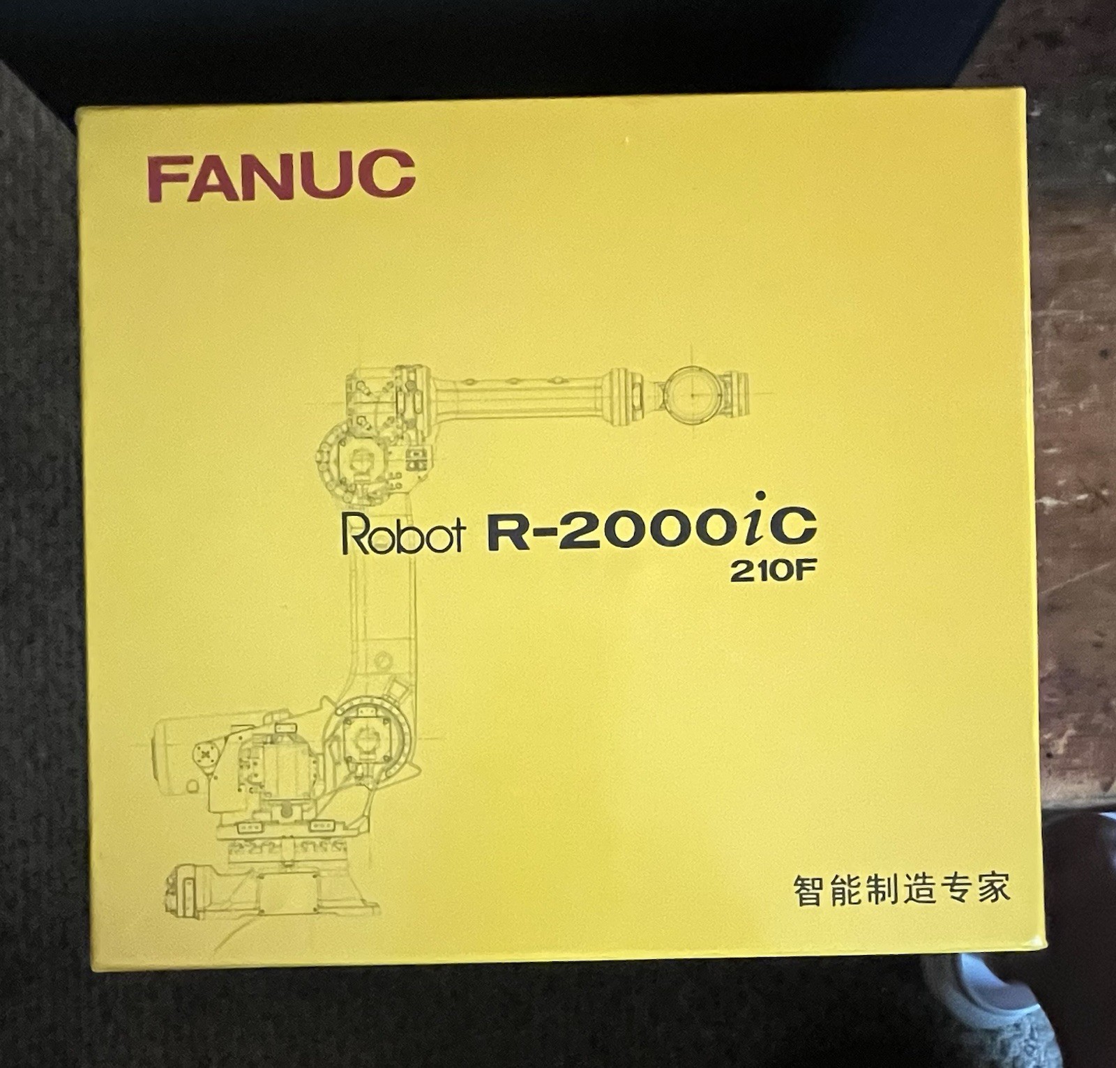 FANUC Robot R-2000iC 210F Robot Model with box