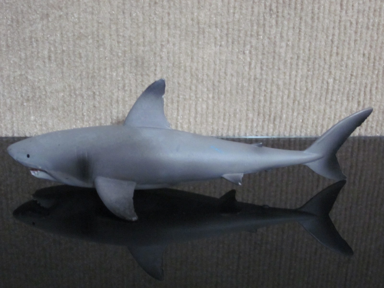 Mojo Great White Shark Animal Figure 2012