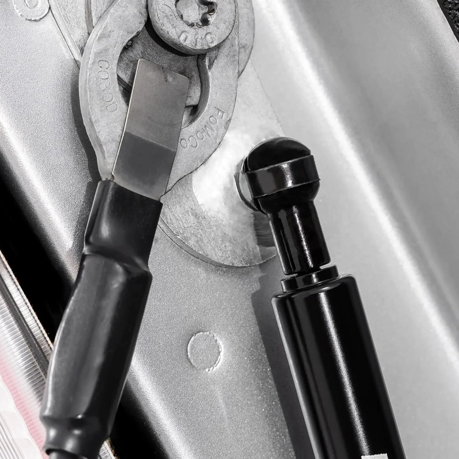 Rough Country Tailgate Assist for Ford F-150/F-250/F-350 Super Duty Truck
