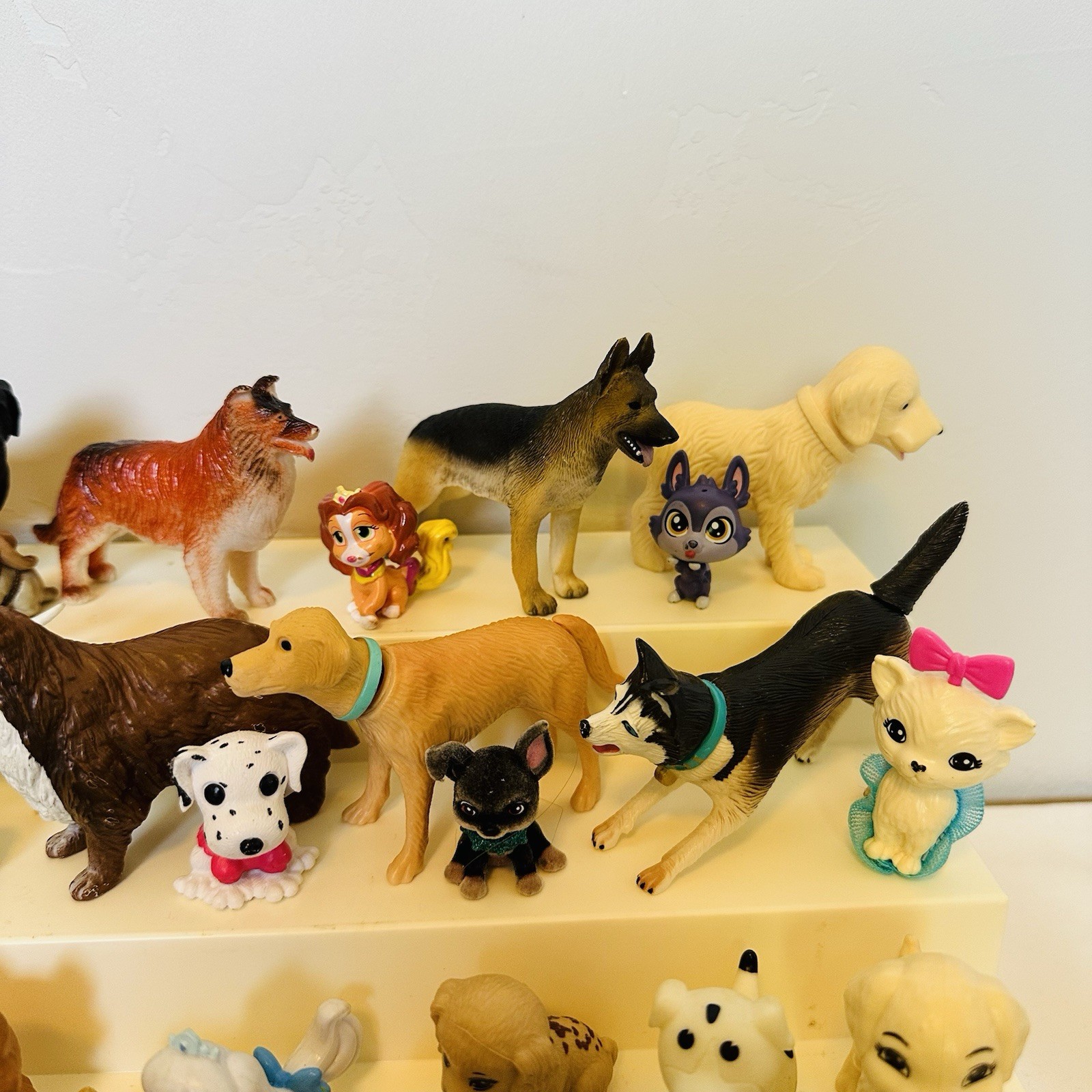 24 Pc Lot Dogs Puppies Figures Mixed Breeds Preschool Classroom .75″-3″