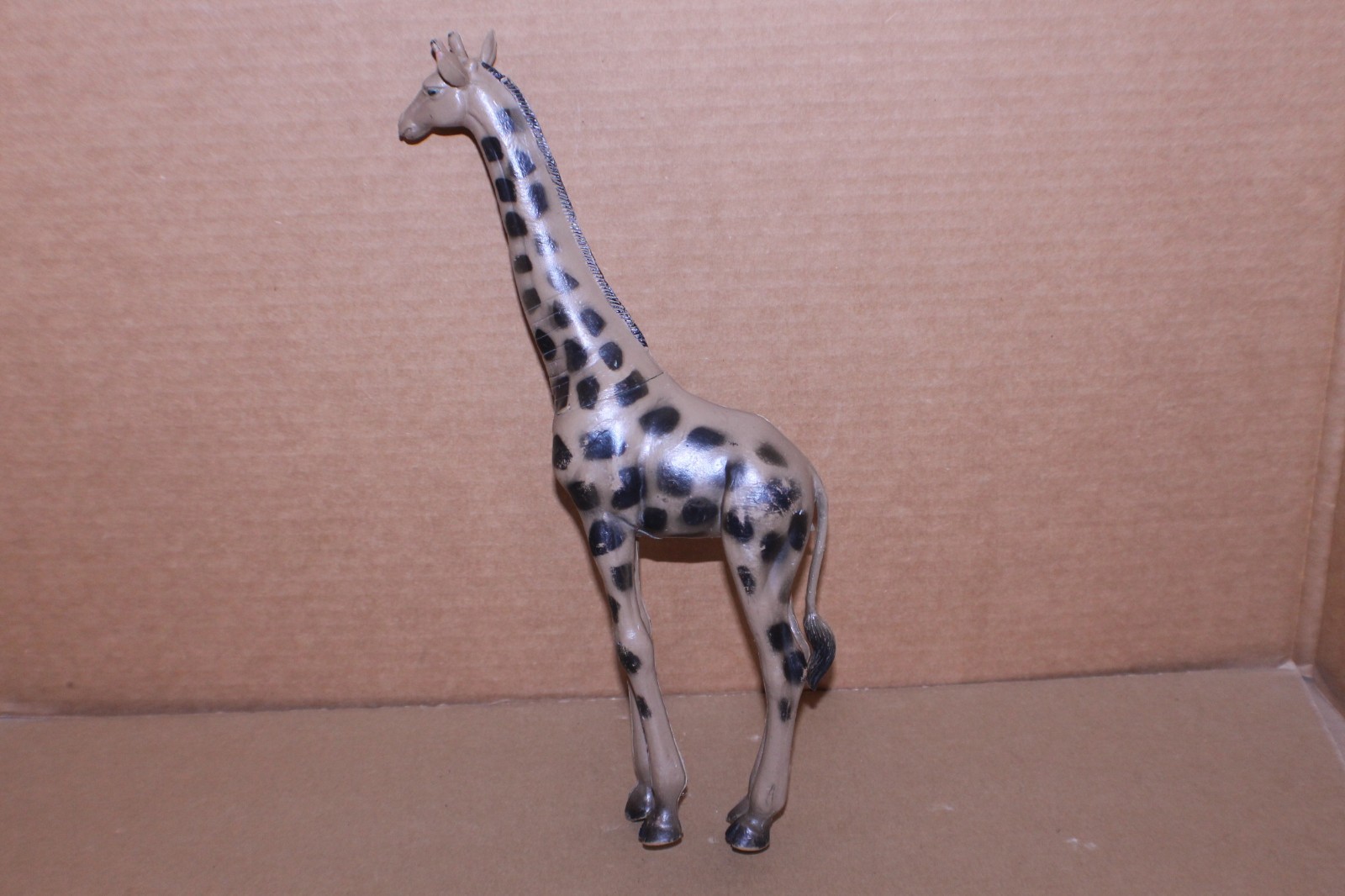 USED / VINTAGE 1985 Imperial Toys Rubber Plastic GIRAFFE Zoo Animal Figure