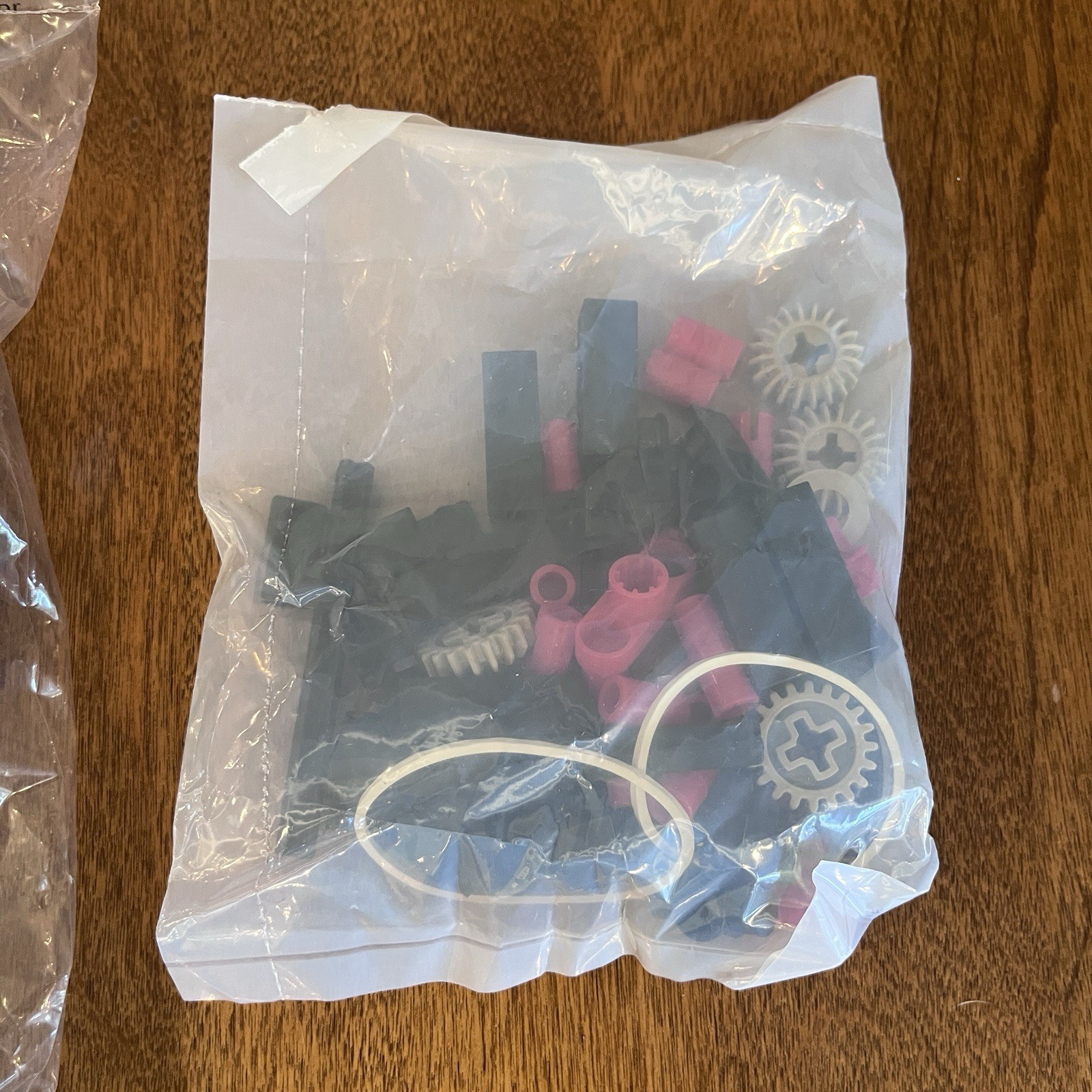Thames & Kosmos Engineering Makerspace Geared-Up Gadgets Science Experiment Kit