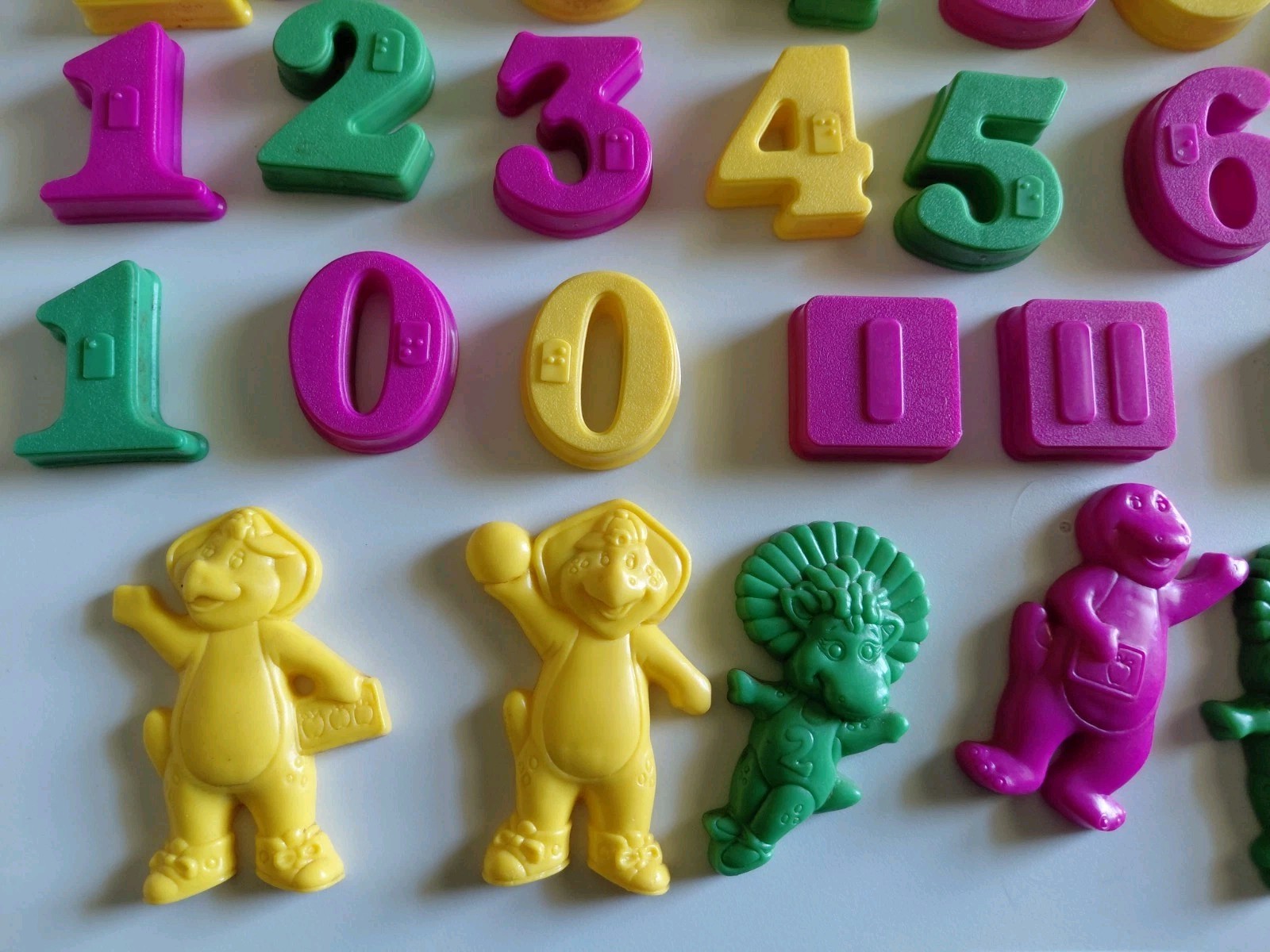 Vtg 1997 Barney & Friends Magnetic Numbers set BJ Baby Bop 30 Pieces 90s