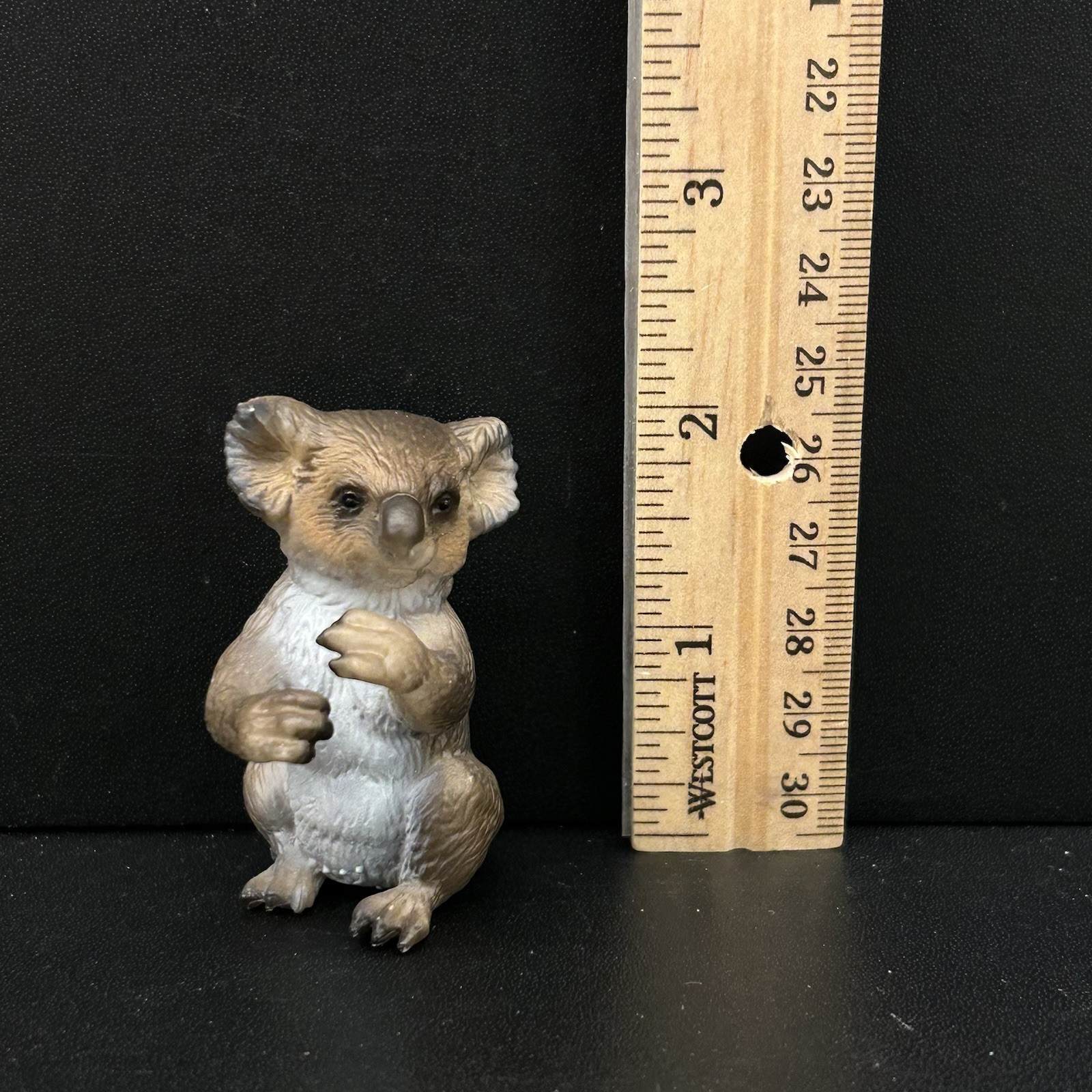 Schleich KOALA BEAR Adult 14303 Retired Figure 2001 Australia Wildlife Animal