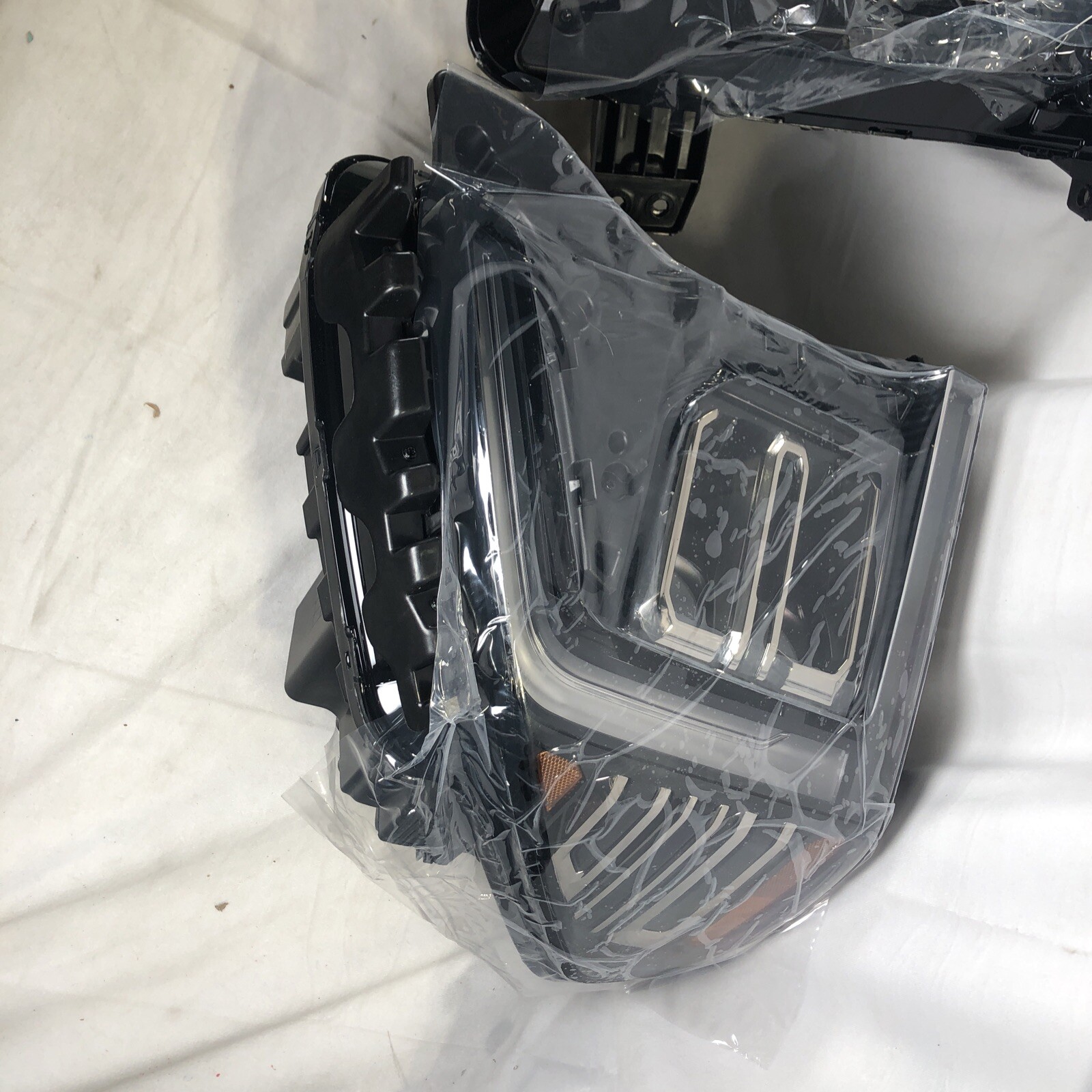 GMC Sierra LED Headlight 1500,2022-2024,{ HLCGM-223 }- Driver+Passenger