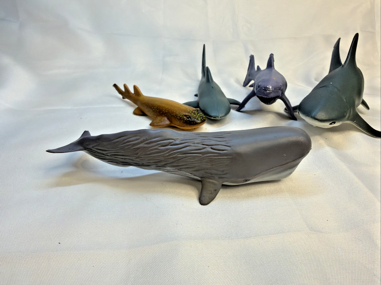 Lot of 4 Shark and 1 Whale Diorama or Plastic Educational Toy