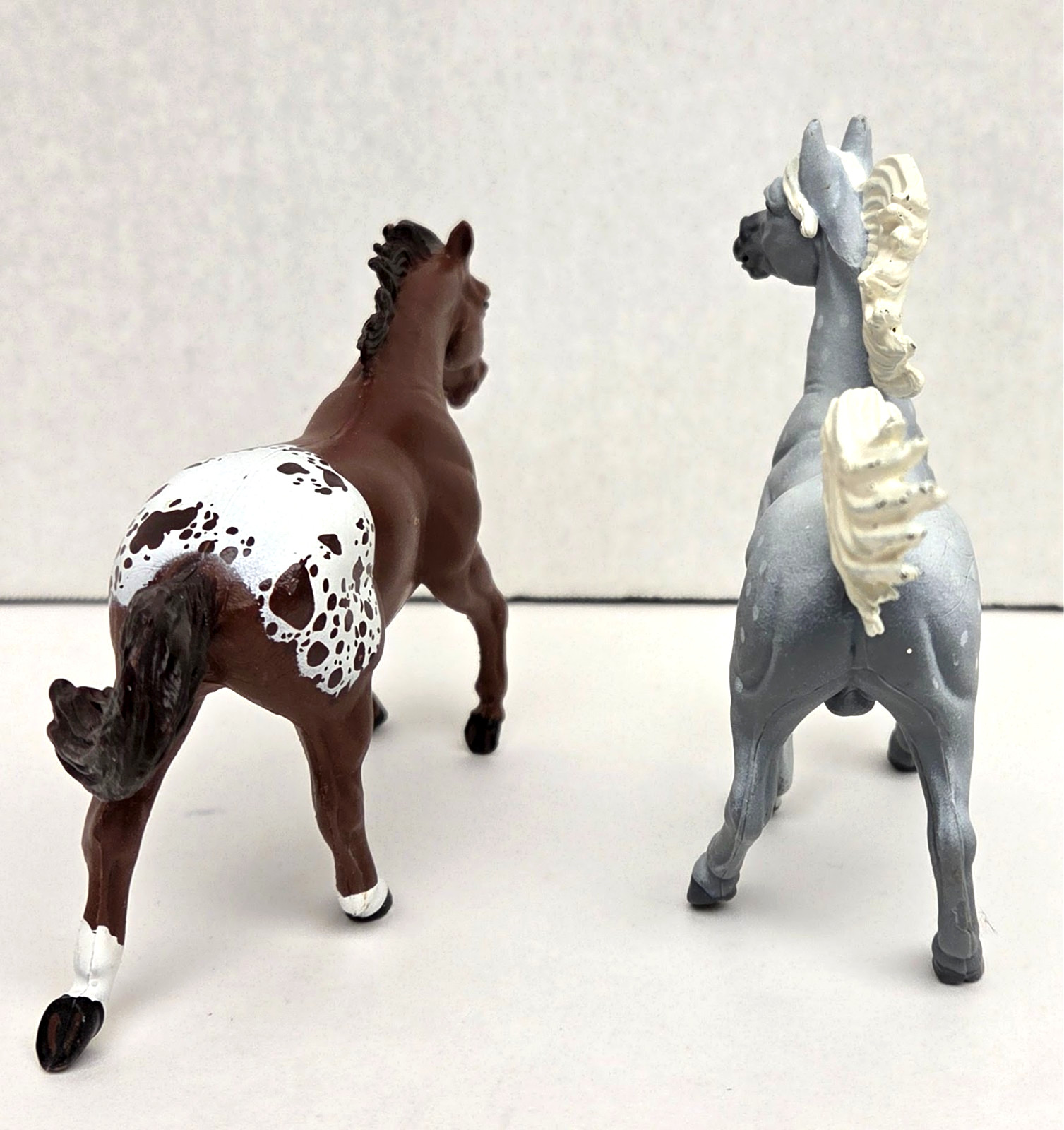 Vintage SAFARI LTD. Hard Plastic PVC Toy Horses Foal Arabian Lot of 6 – 1997