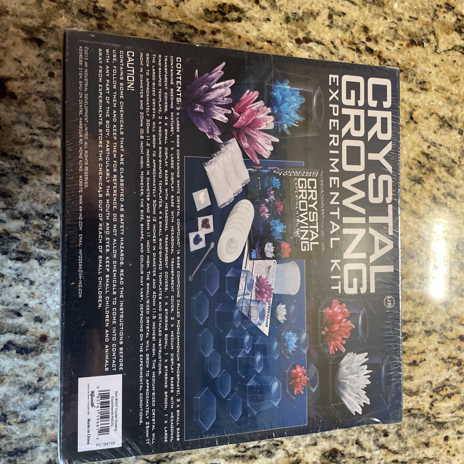 New in box sealed 4M Crystal Growing Experiment Kit ages 10 and up