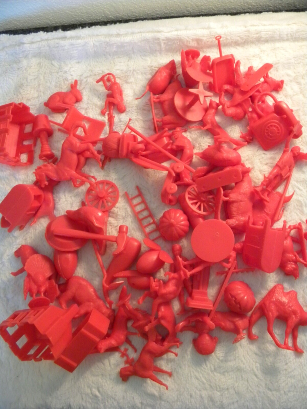 vintage Houghton Mifflin Getting Ready to Read 71 plastic toys, 6 wkbks, letters