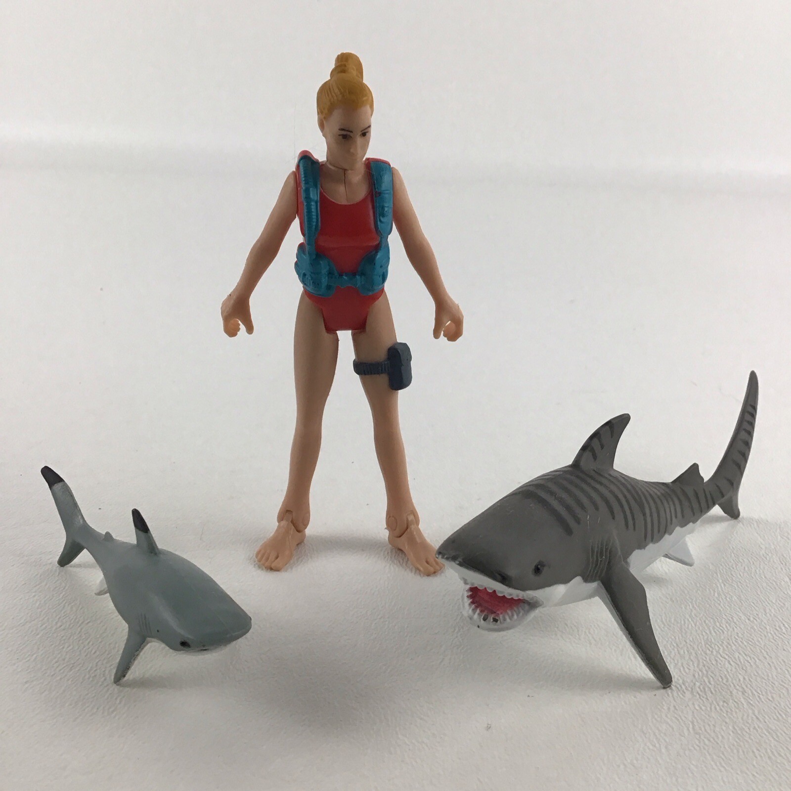 Animal Planet Ocean Quest Abyss Action Figure Playset Shark Deep Sea Exploration