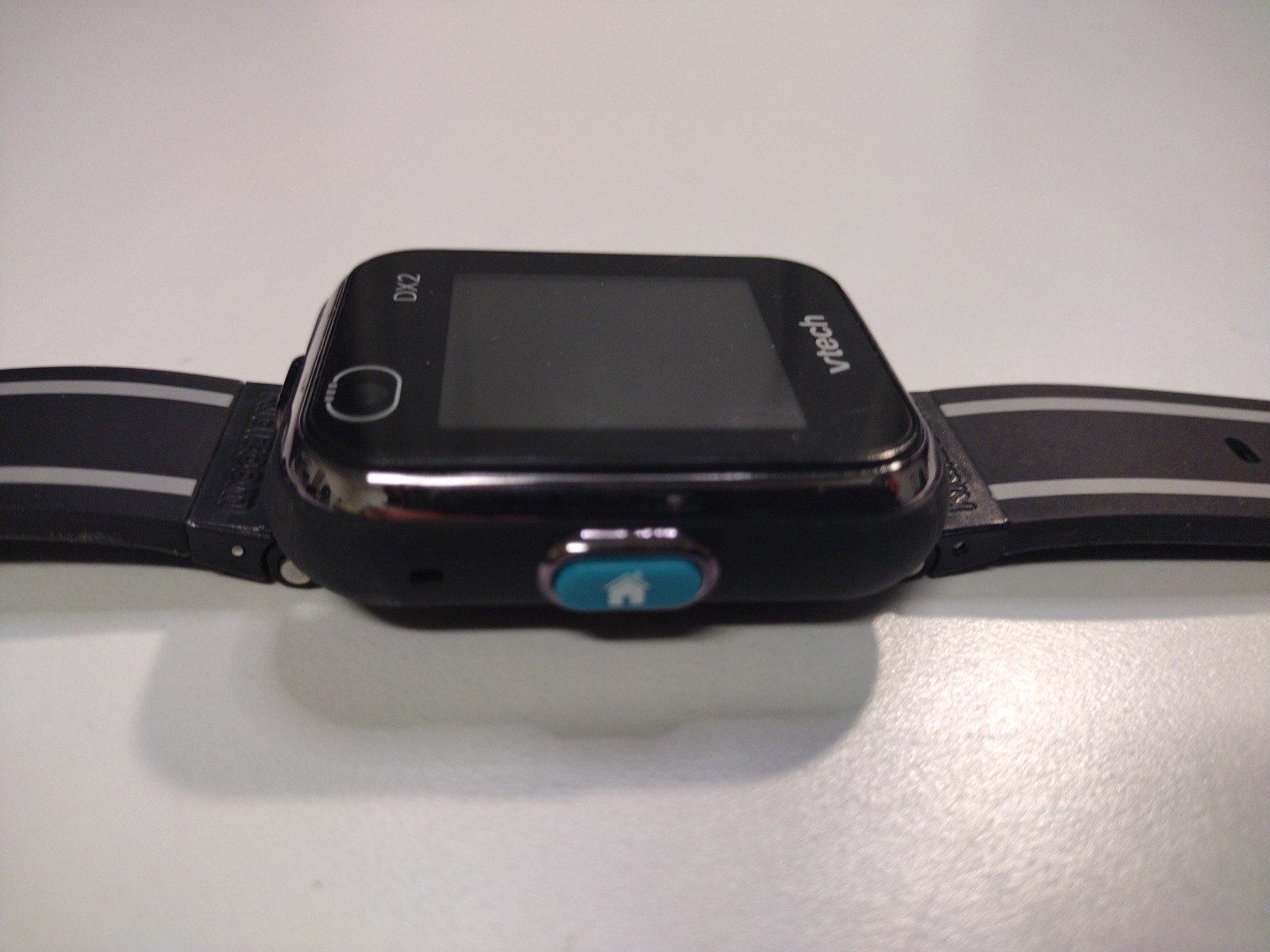 VTech Kidizoom Smartwatch DX2 Black – Working – USB Cover Missing – Used