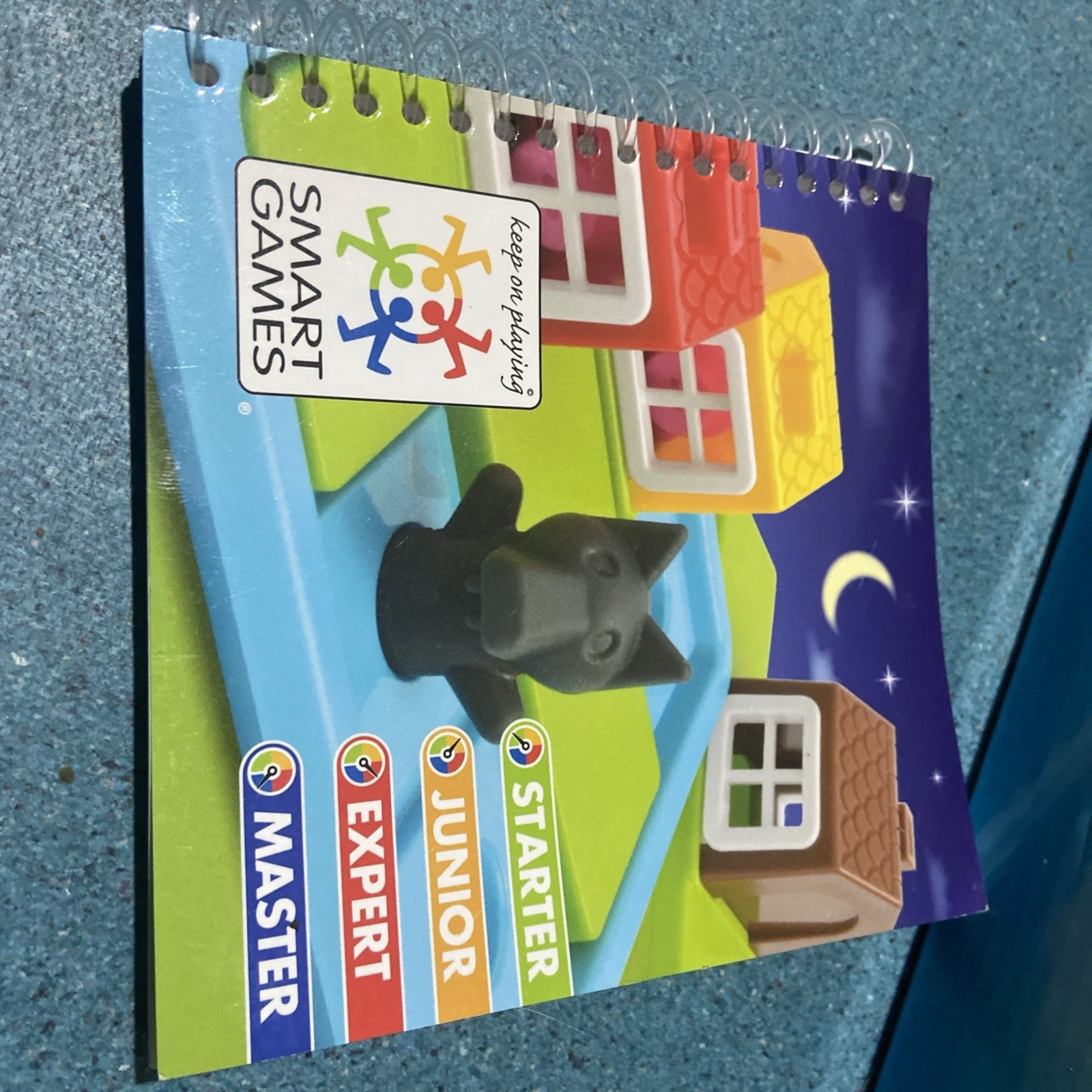 Smart Games *Three Little Piggies* Board Game Plus Picture Book! 48 Challenge