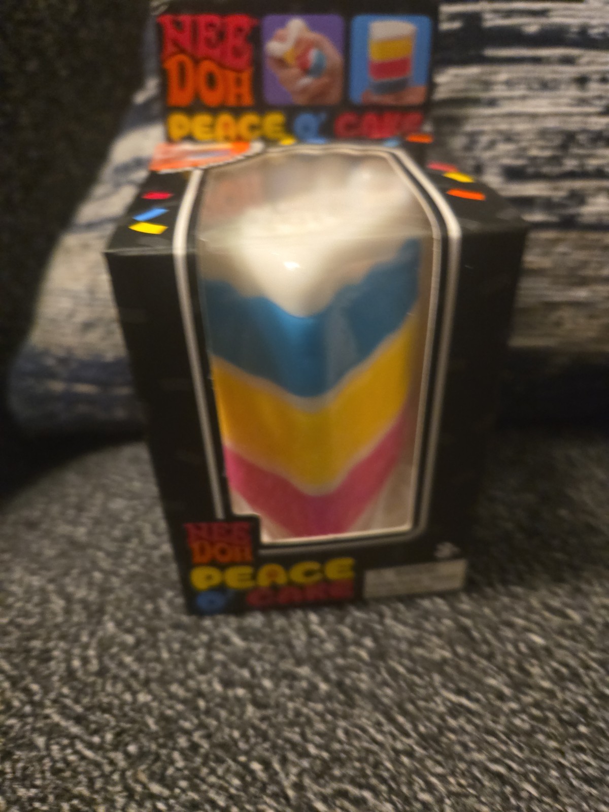 Needoh Peace O’ Cake Multi-Color Sensory Toy for Kids Nee Doh Cake AUTHENTIC
