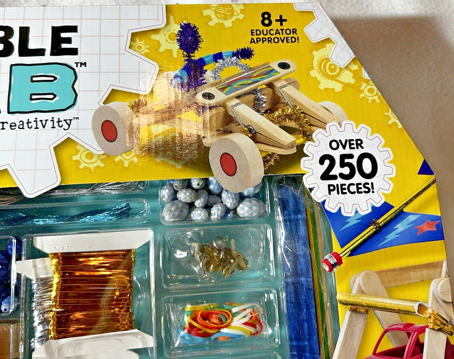 Dabble Lab ~Explore Beyond Creativity~ Inventors Box ~250 Pieces 8 Years And Up